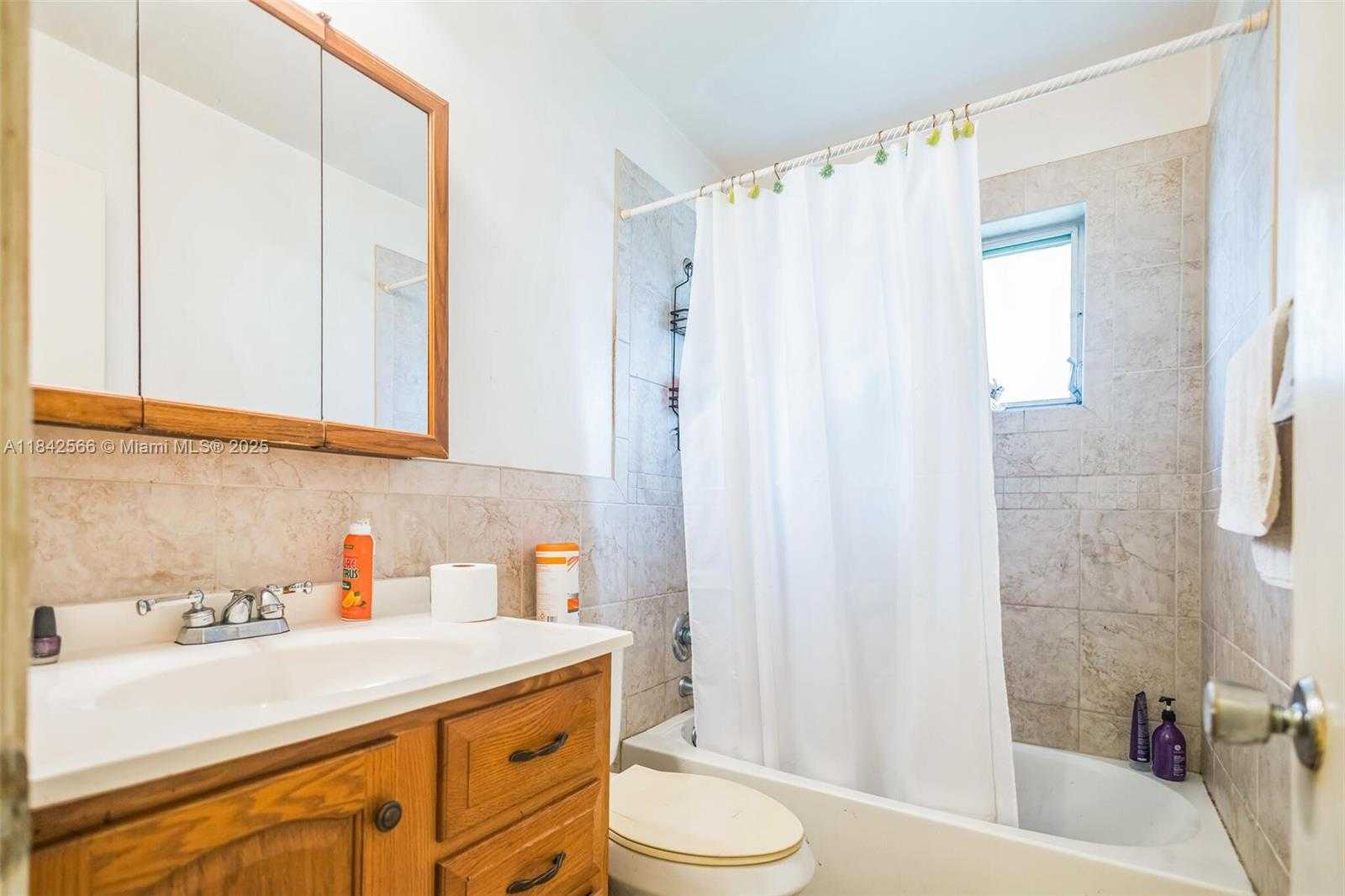 Small Image of 4906 NORTH WEST 53RD CT, Tamarac Number 21