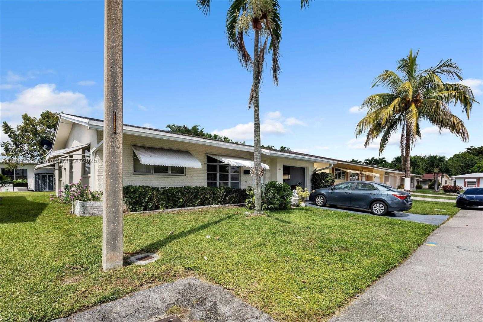 Small Image of 4906 NORTH WEST 53RD CT, Tamarac Number 27