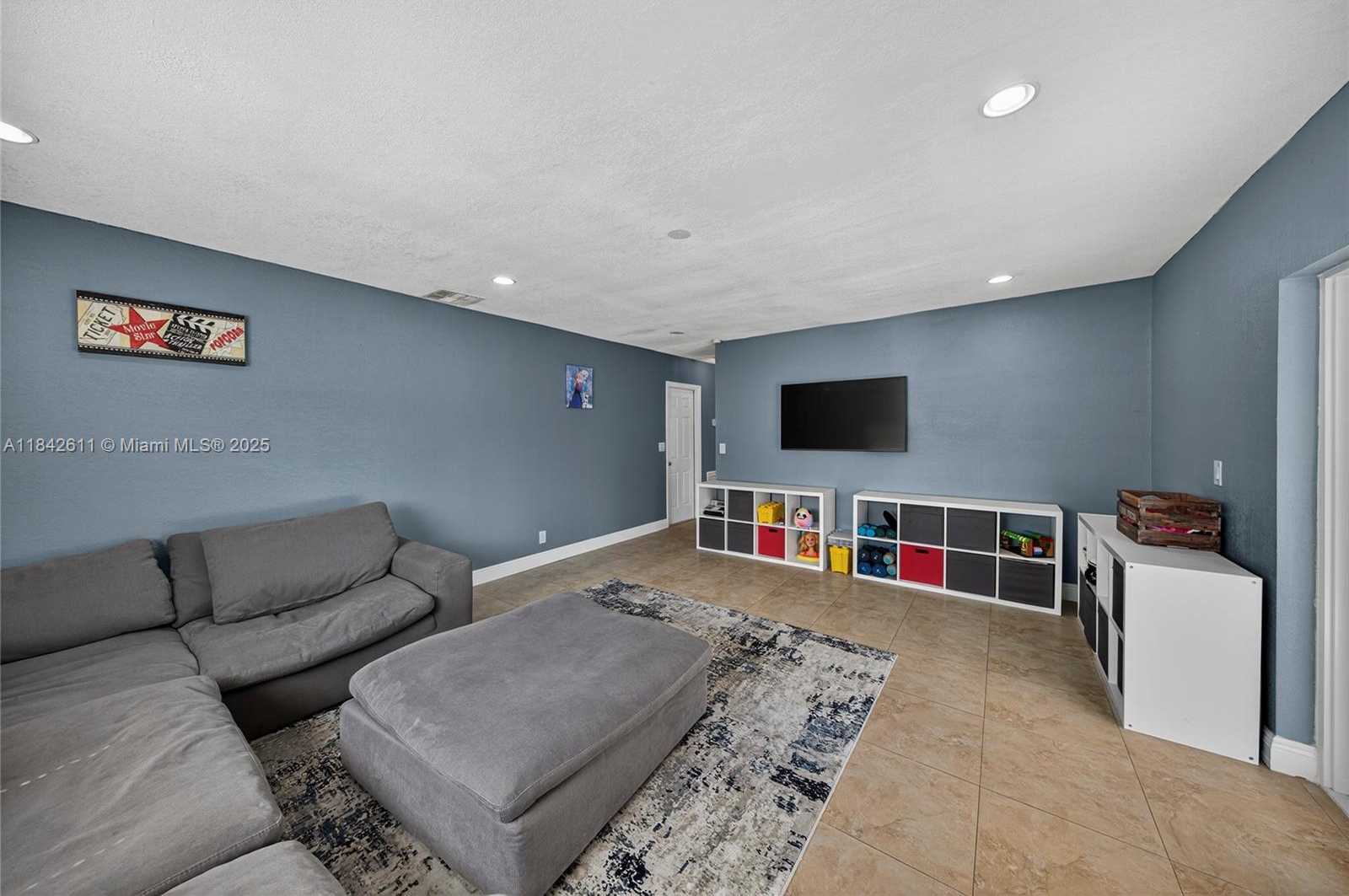 Small Image of 10751 SOUTH WEST 26TH CT, Davie Number 22