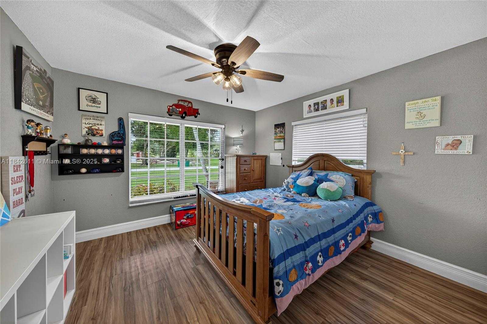 Small Image of 10751 SOUTH WEST 26TH CT, Davie Number 32