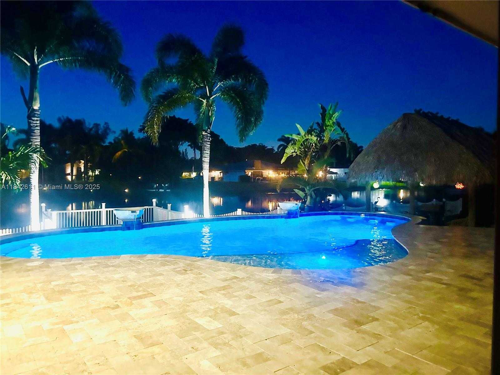 Small Image of 10751 SOUTH WEST 26TH CT, Davie Number 48