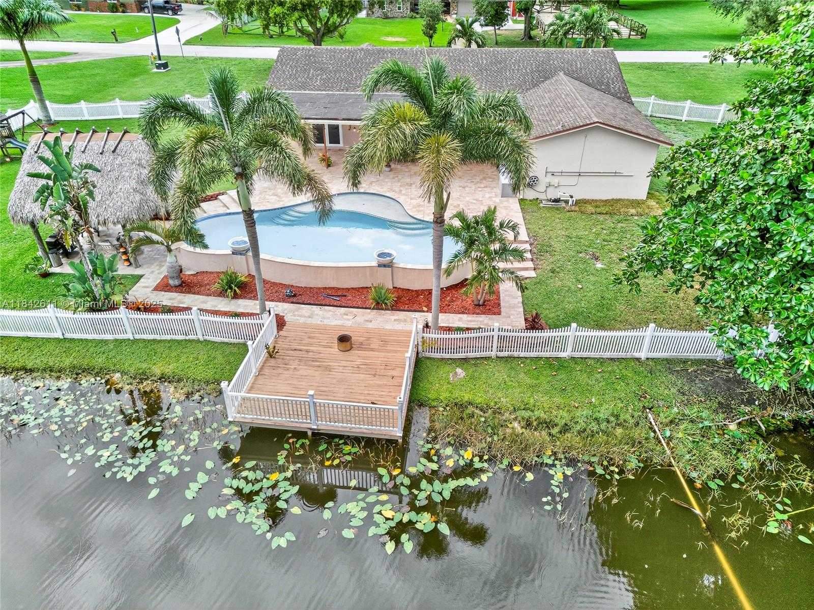Small Image of 10751 SOUTH WEST 26TH CT, Davie Number 62