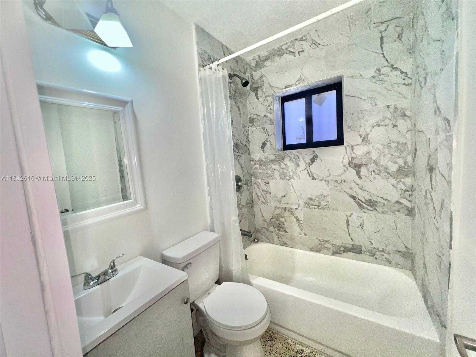 Small Image of 125 WEST 14TH ST, Hialeah Number 11