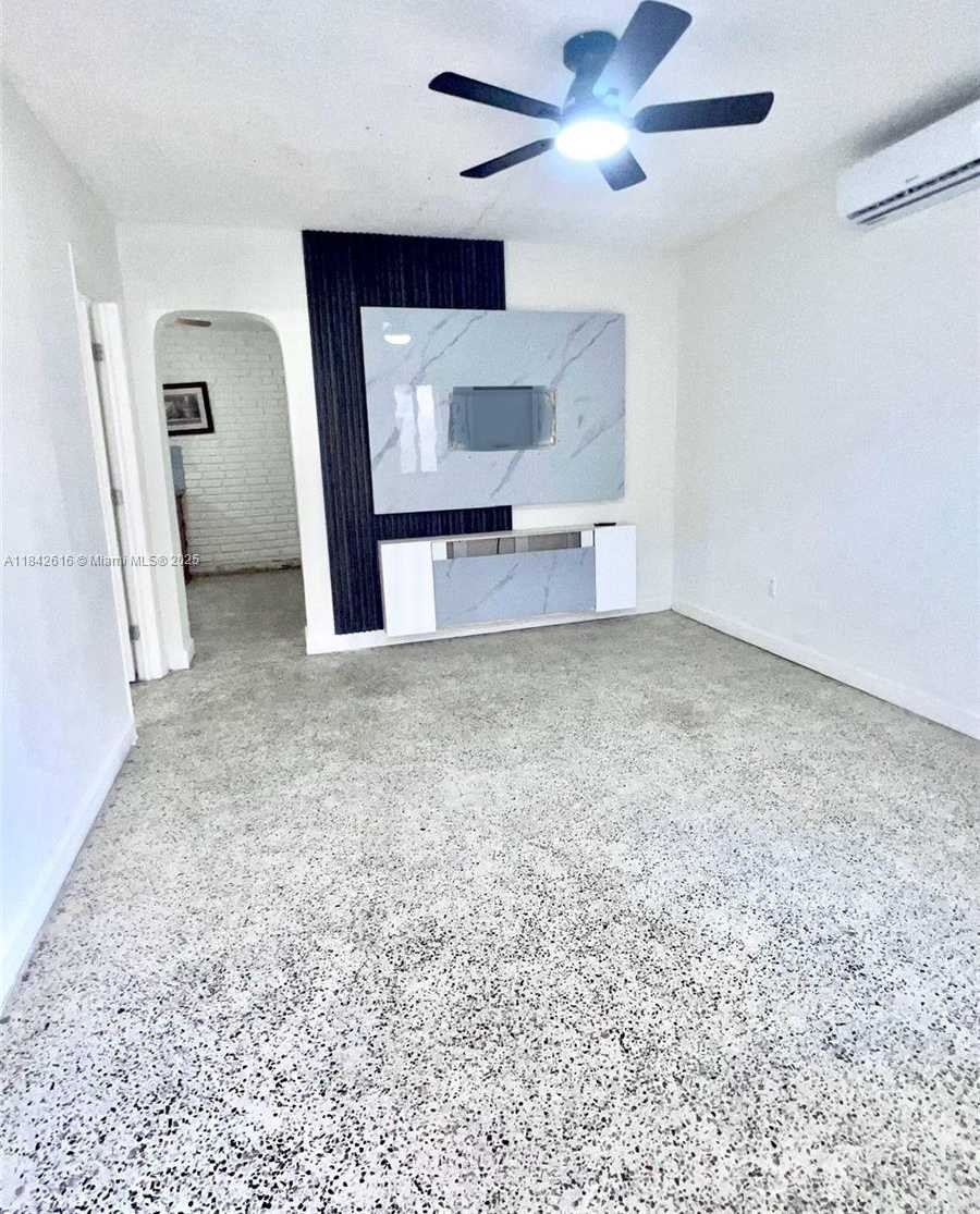 Small Image of 125 WEST 14TH ST, Hialeah Number 13