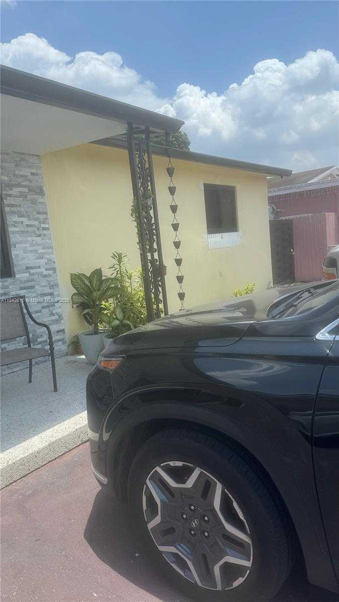 Small Image of 125 WEST 14TH ST, Hialeah Number 16