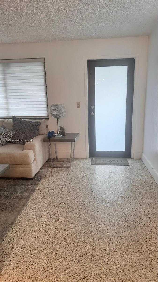 Small Image of 125 WEST 14TH ST, Hialeah Number 2