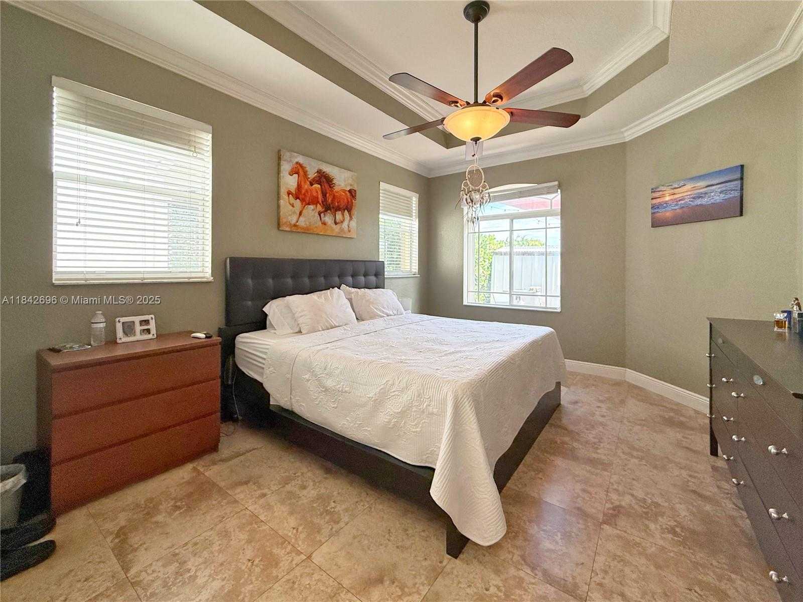 Small Image of 8934 SOUTH WEST 206TH ST, Cutler Bay Number 12