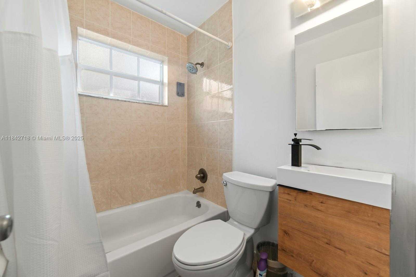 Small Image of 2708 CLEVELAND ST, Hollywood Number 20