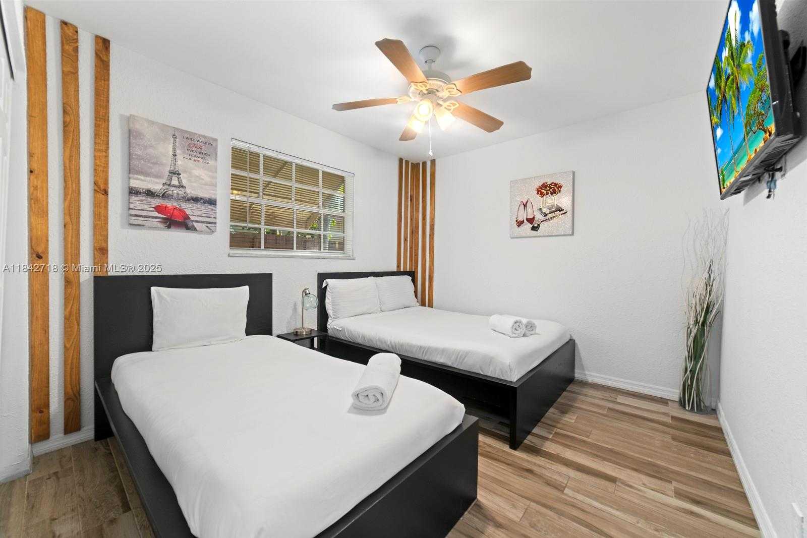 Small Image of 2708 CLEVELAND ST, Hollywood Number 21