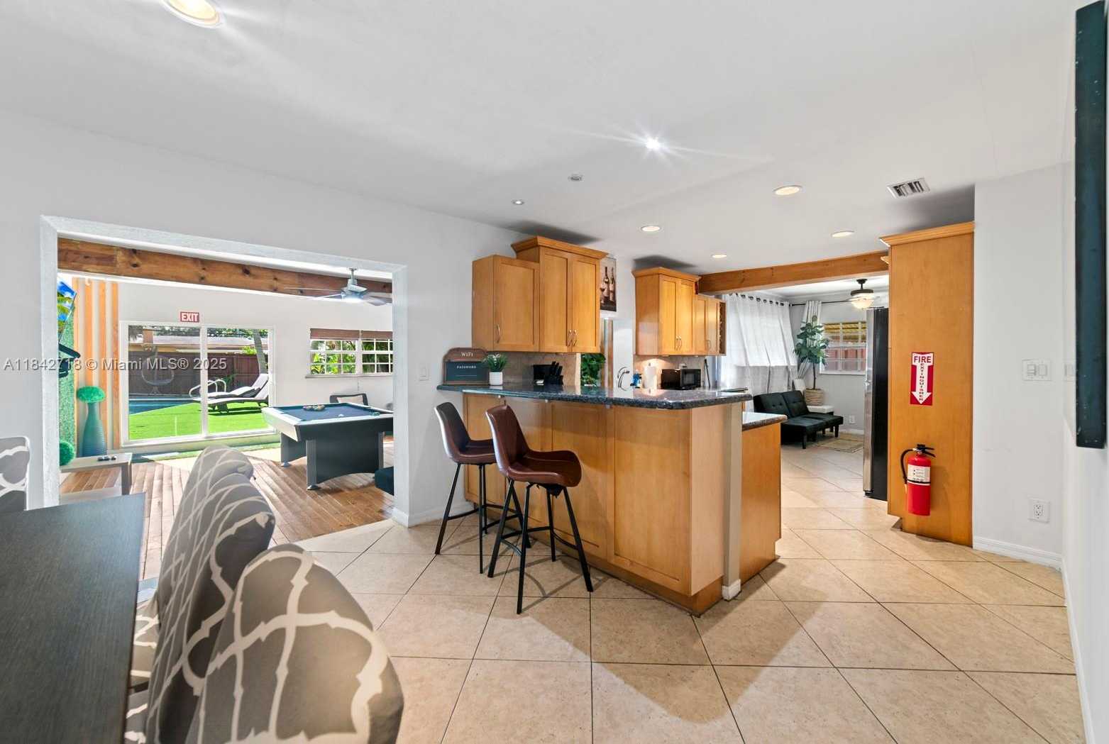 Small Image of 2708 CLEVELAND ST, Hollywood Number 31