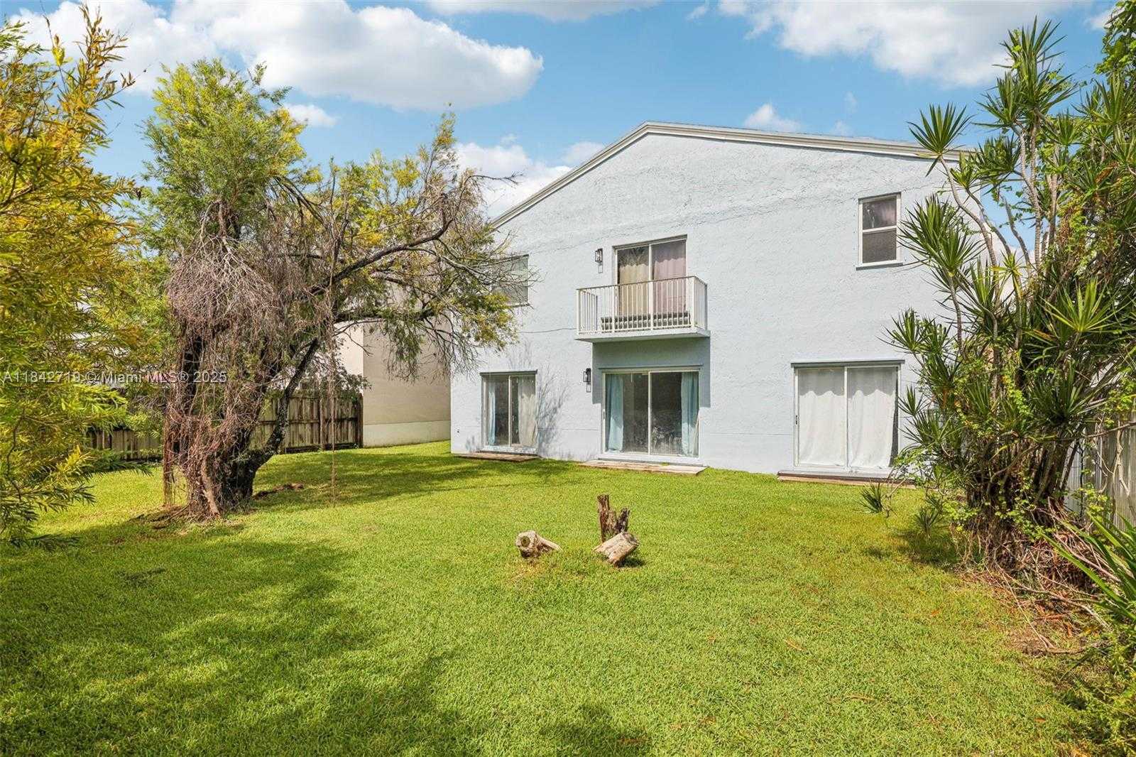 Small Image of 27277 SOUTH WEST 121ST CT, Homestead Number 23