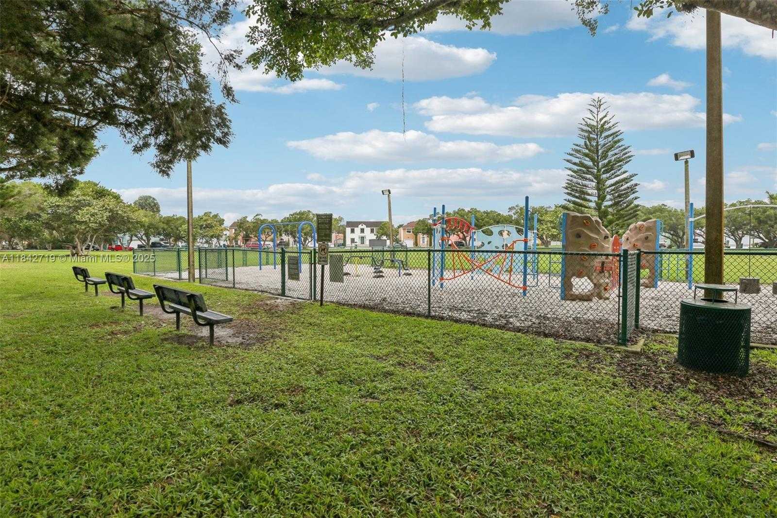 Small Image of 27277 SOUTH WEST 121ST CT, Homestead Number 26