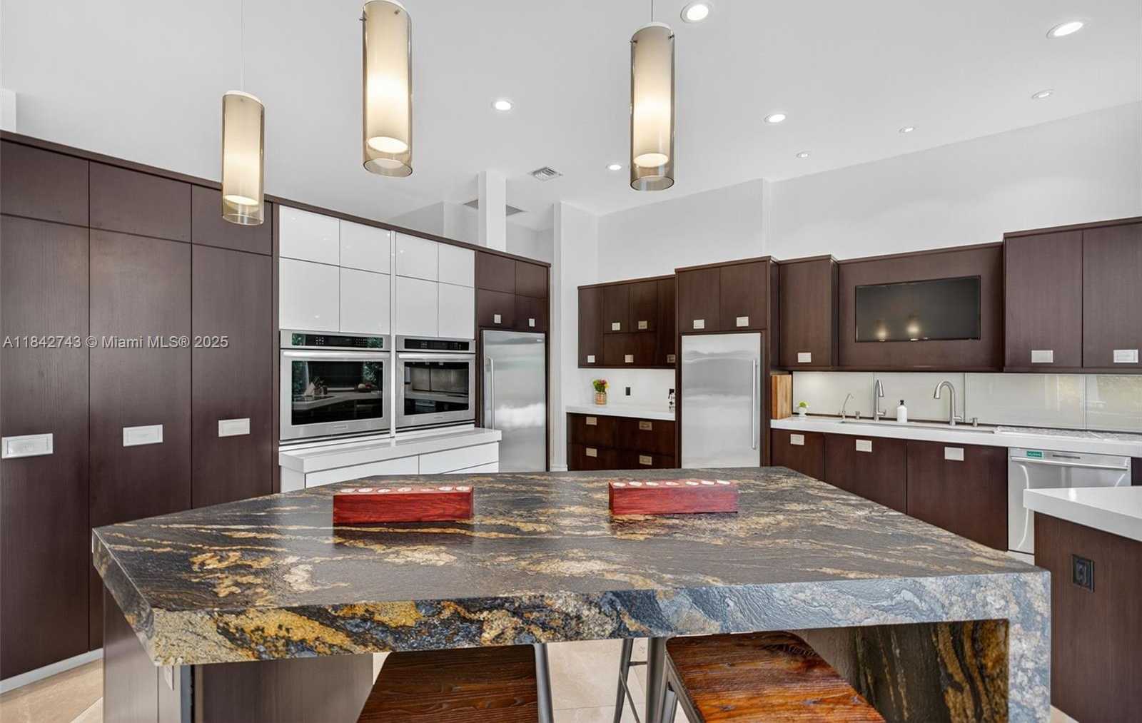 Small Image of 1347 GINGER CIR, Weston Number 14