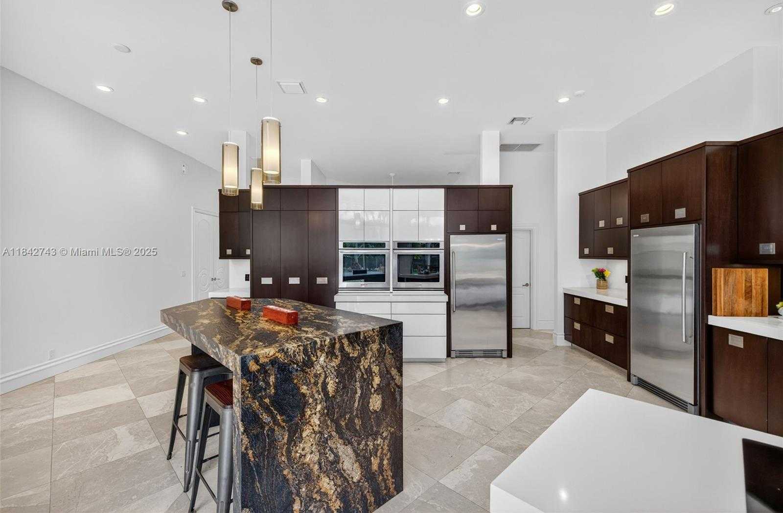 Small Image of 1347 GINGER CIR, Weston Number 17