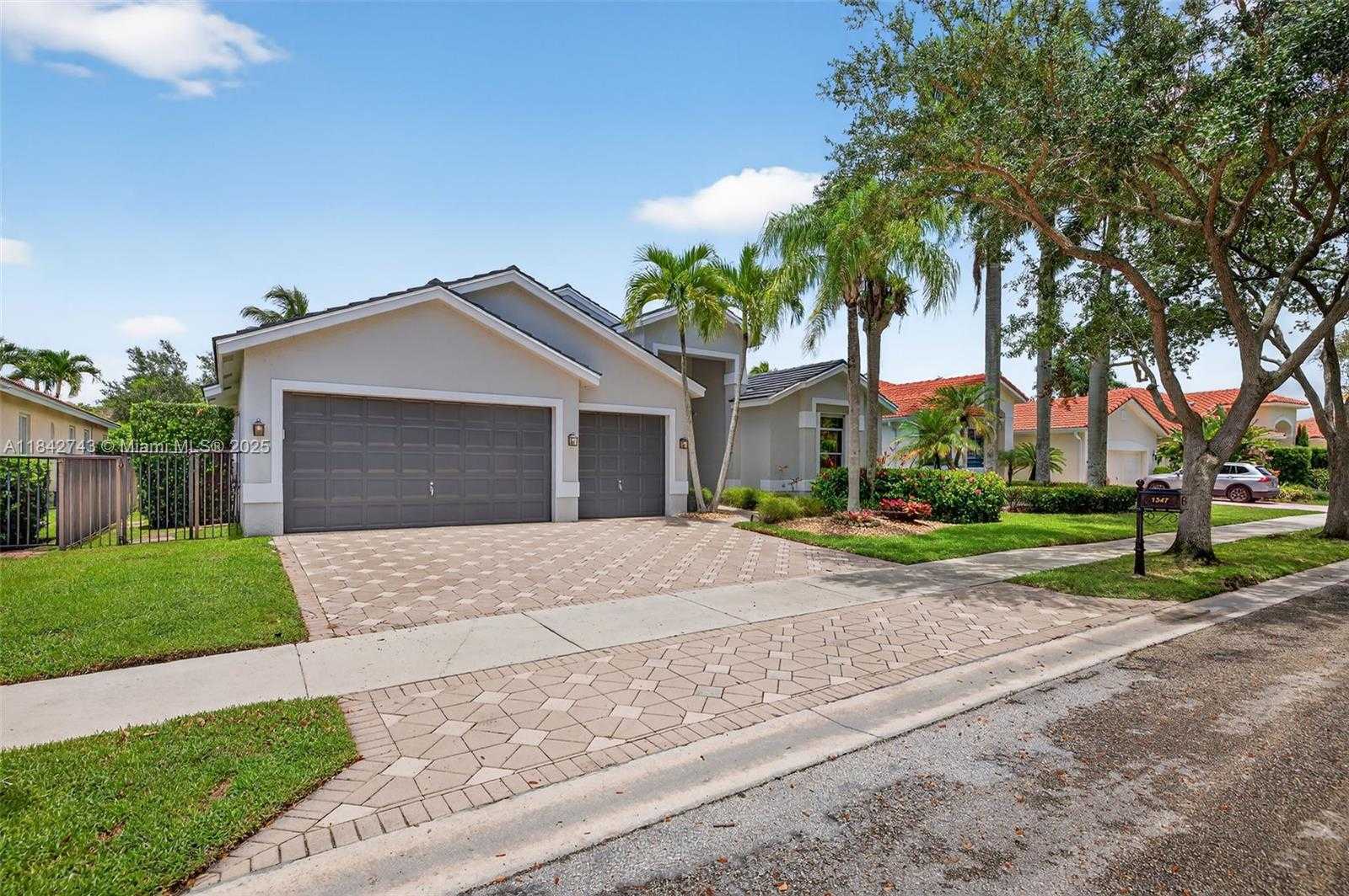 Small Image of 1347 GINGER CIR, Weston Number 2