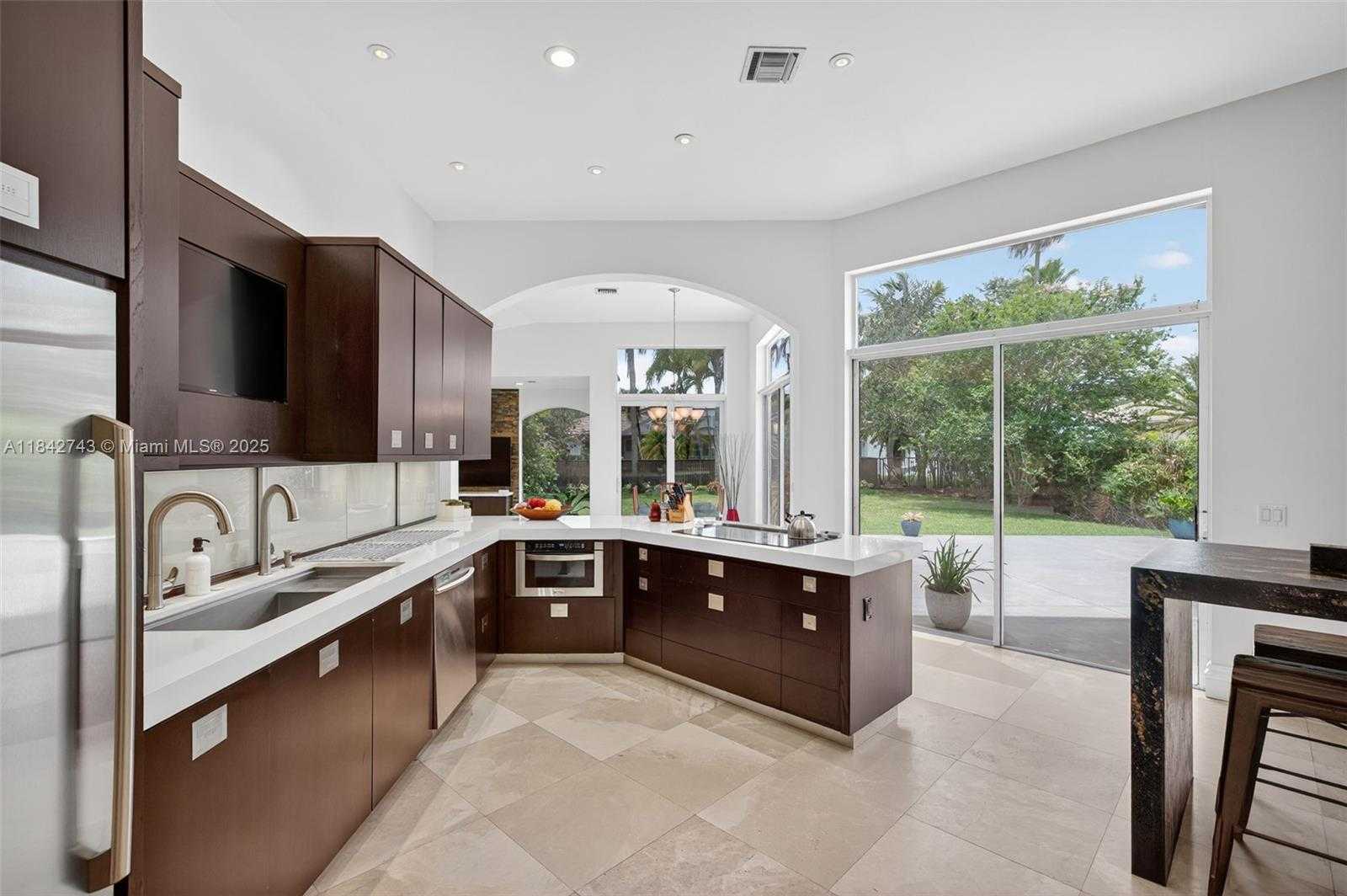 Small Image of 1347 GINGER CIR, Weston Number 20