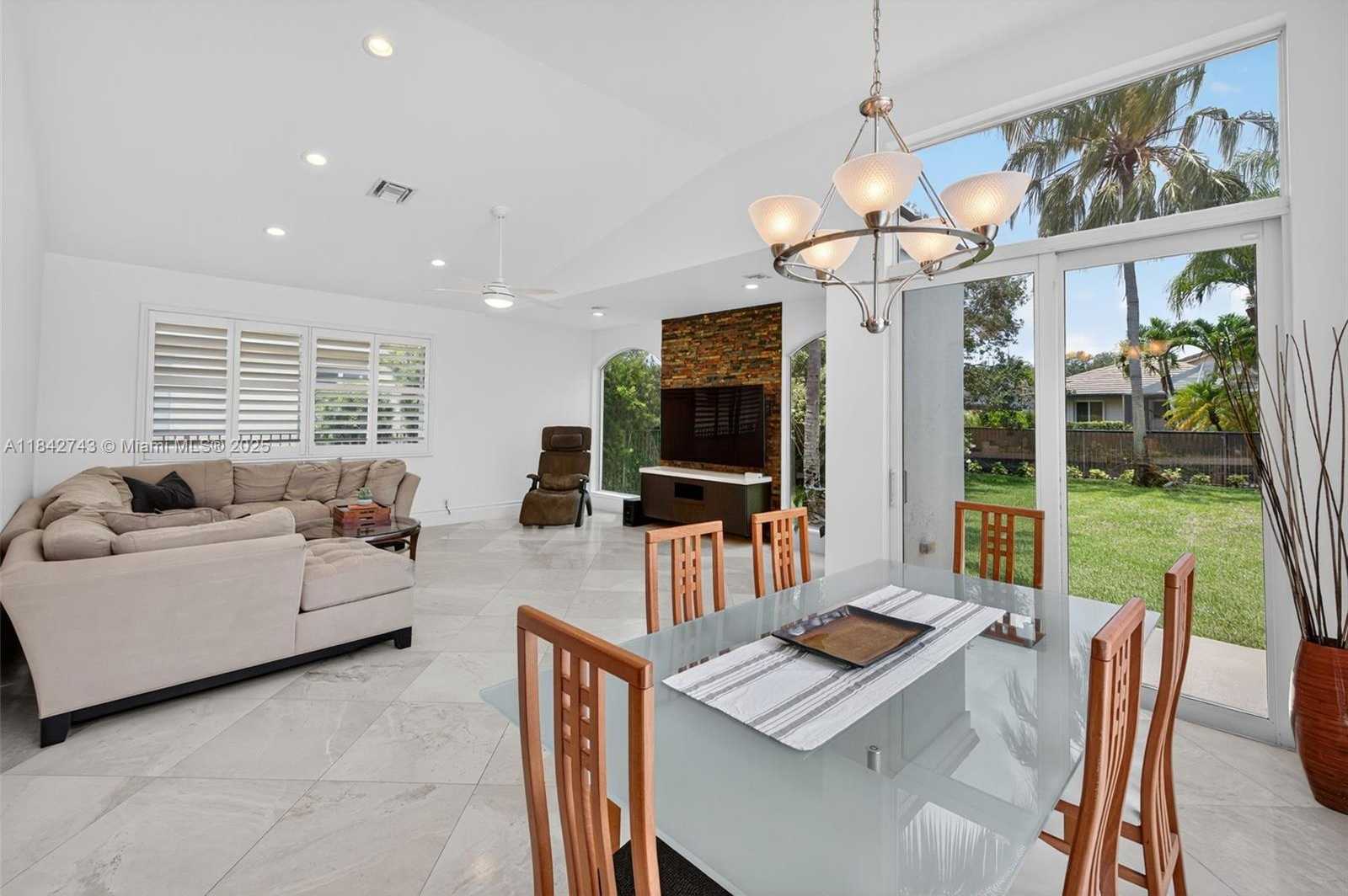 Small Image of 1347 GINGER CIR, Weston Number 27