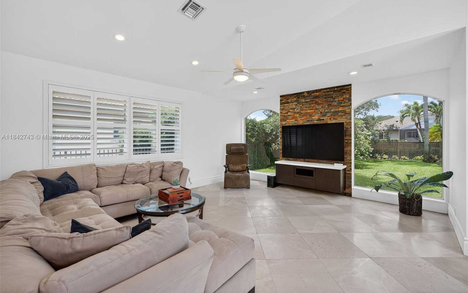 Small Image of 1347 GINGER CIR, Weston Number 30