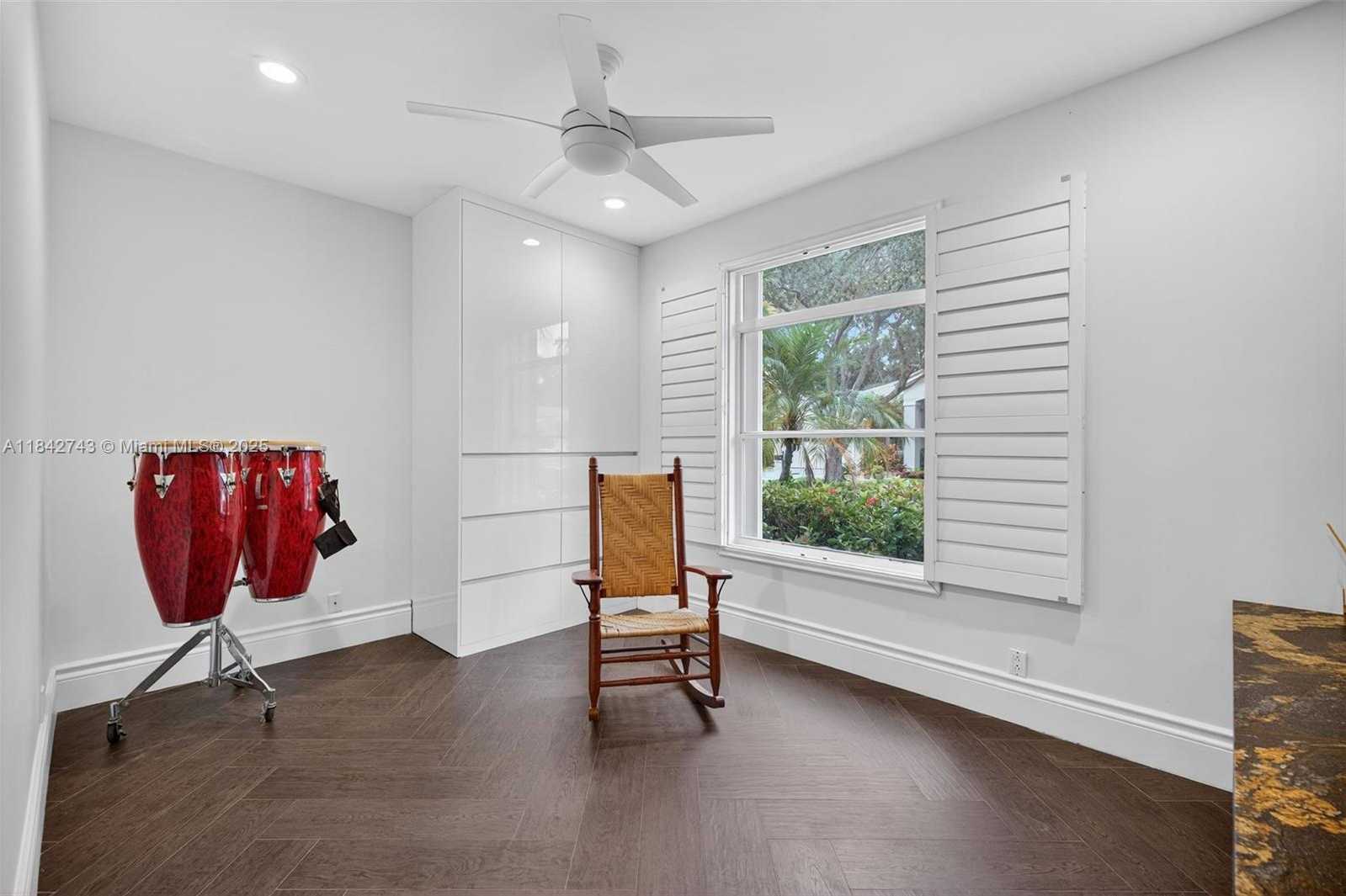 Small Image of 1347 GINGER CIR, Weston Number 44