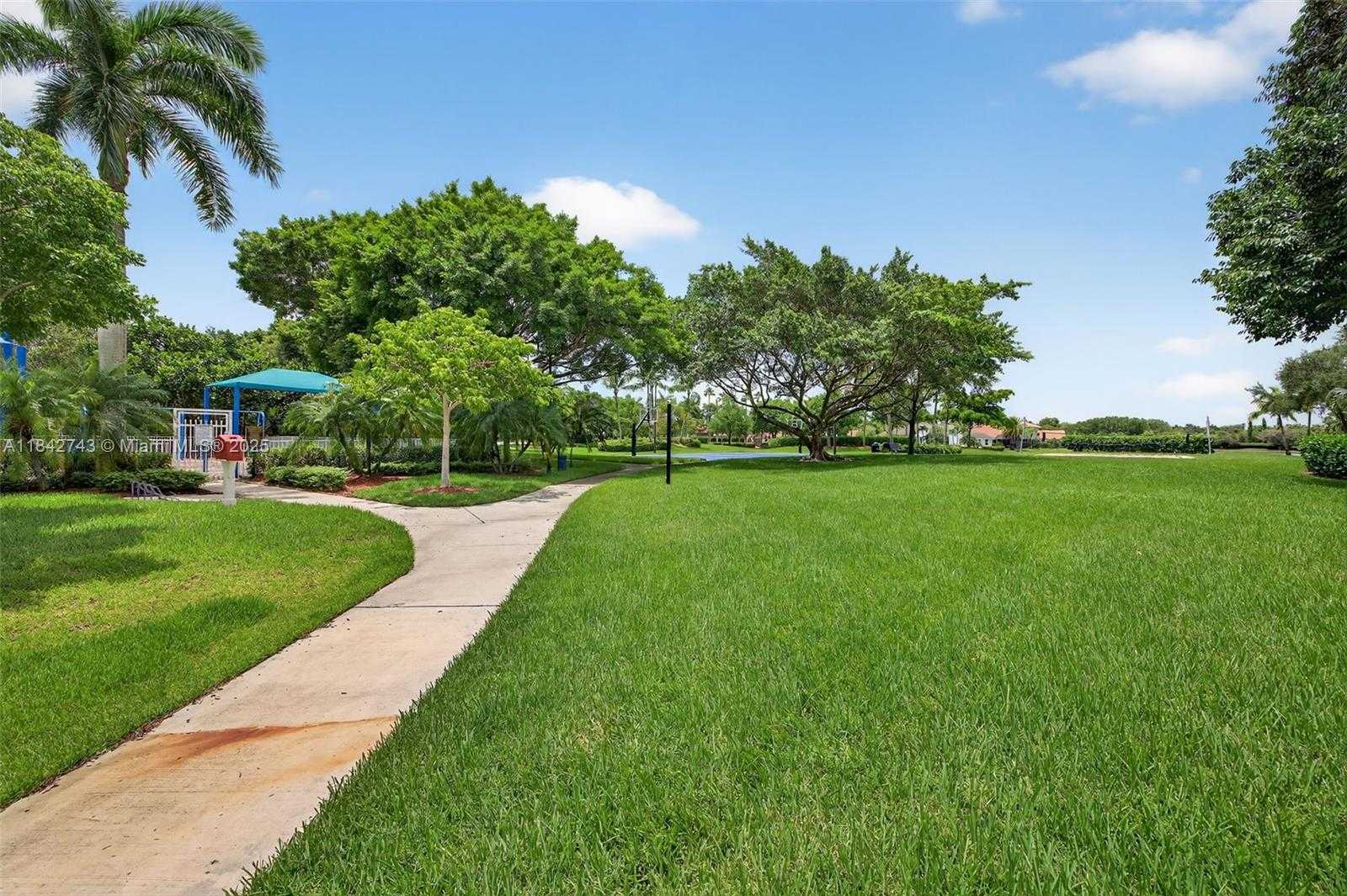 Small Image of 1347 GINGER CIR, Weston Number 67