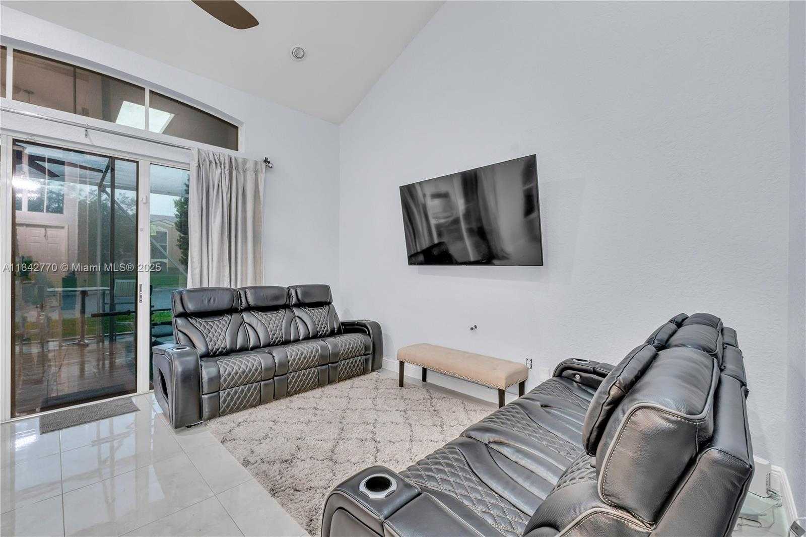 Small Image of 4811 NORTH WEST 55TH DR, Coconut Creek Number 26