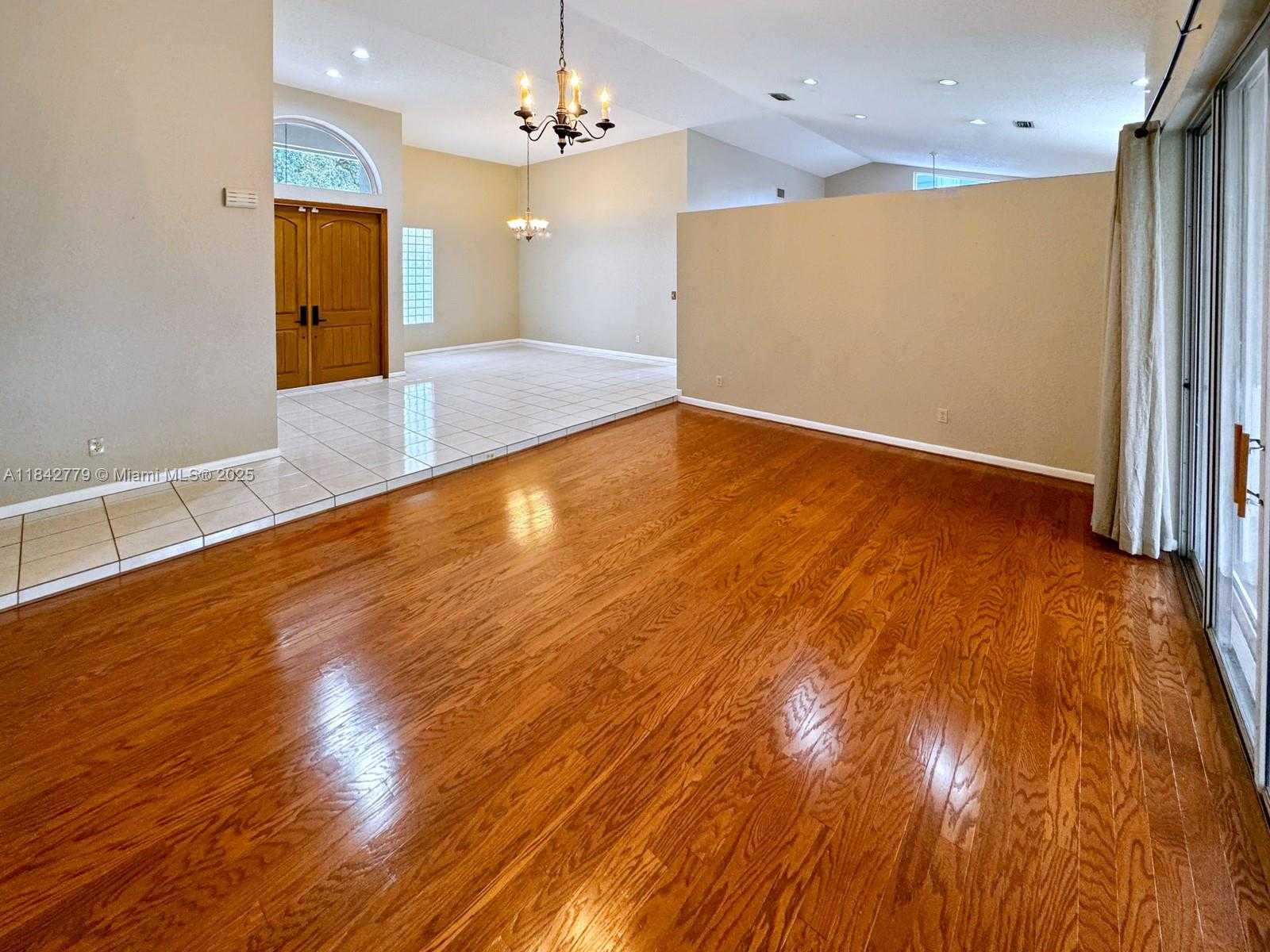 Small Image of 10621 PARIS ST, Cooper City Number 10