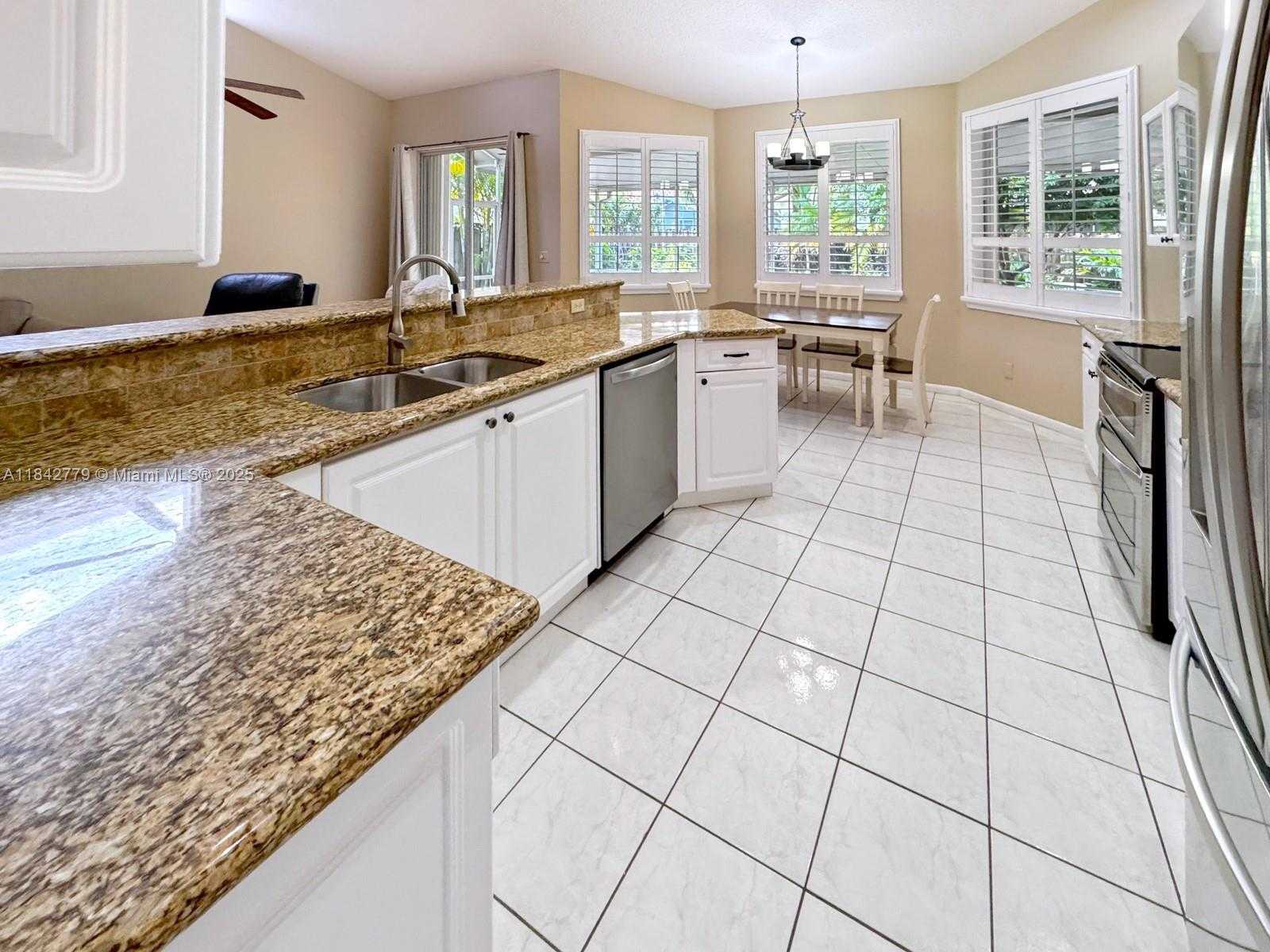 Small Image of 10621 PARIS ST, Cooper City Number 14