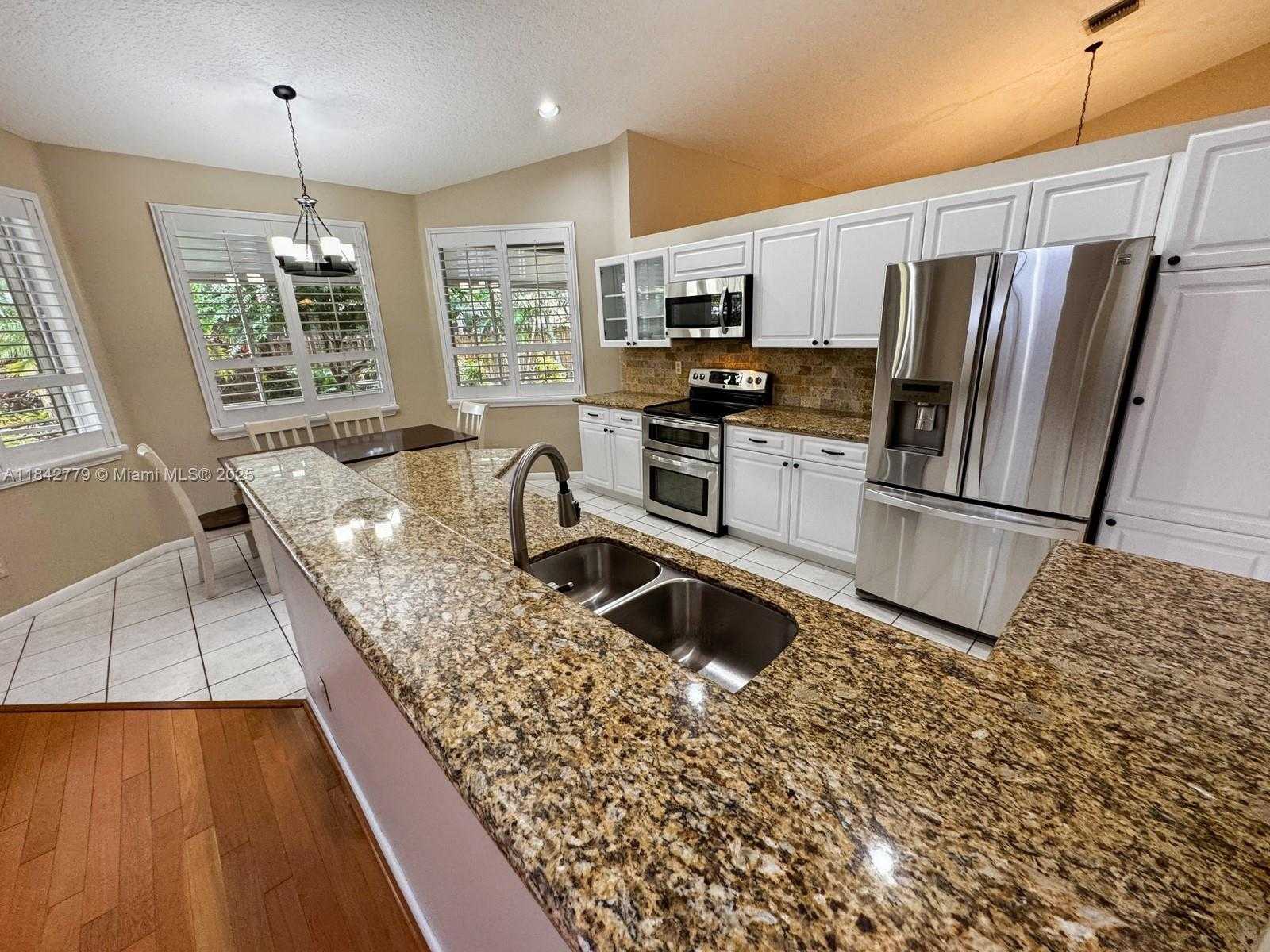 Small Image of 10621 PARIS ST, Cooper City Number 15