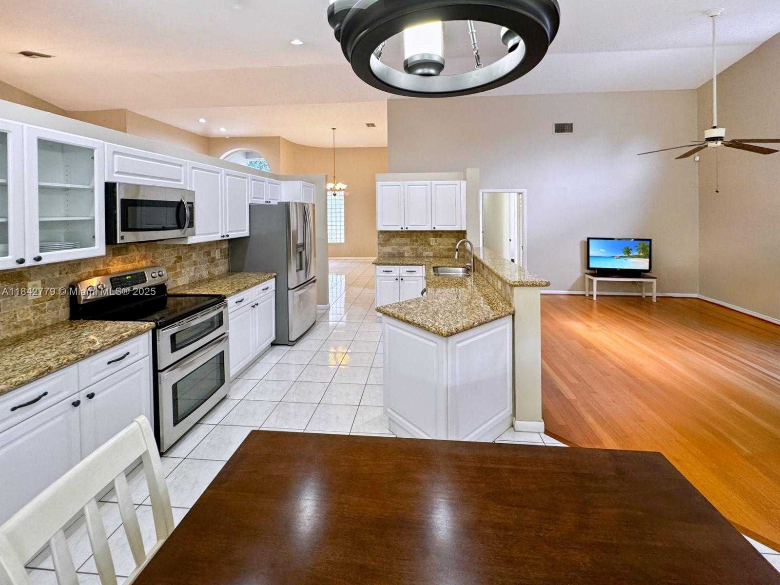 Small Image of 10621 PARIS ST, Cooper City Number 18