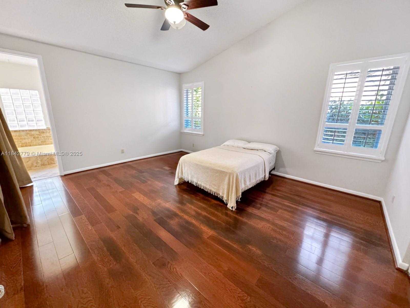 Small Image of 10621 PARIS ST, Cooper City Number 25