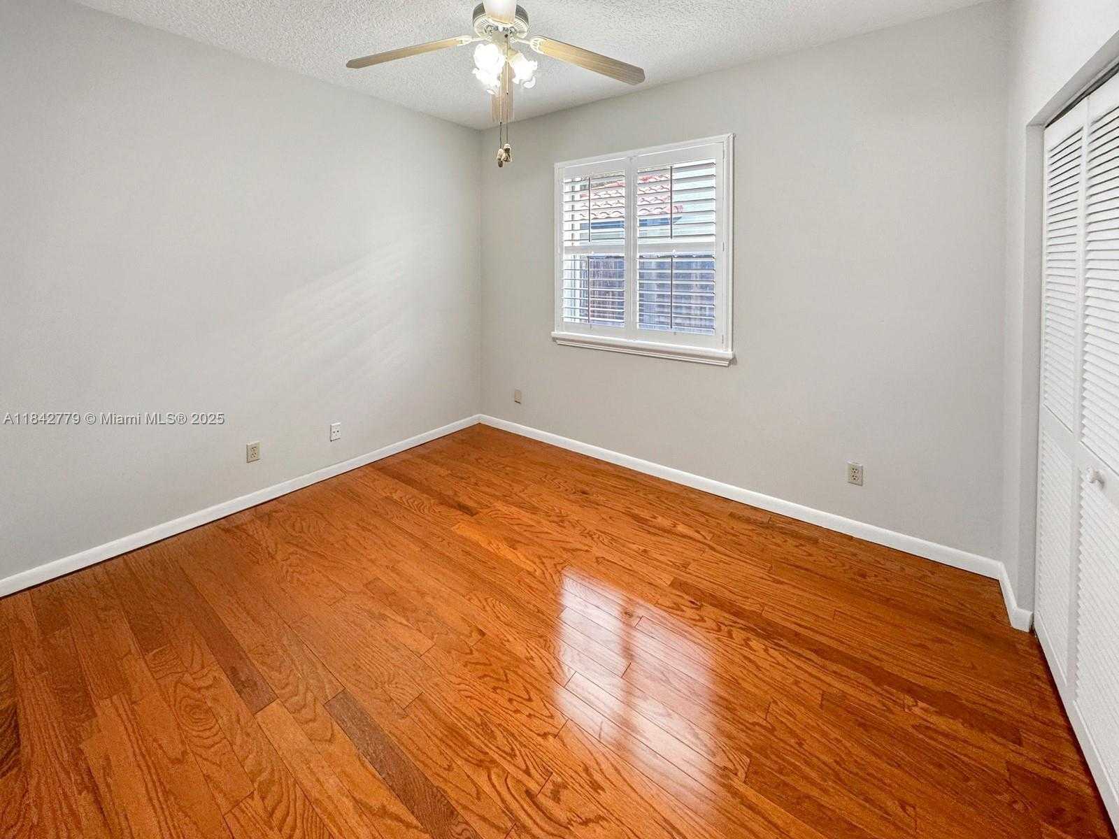 Small Image of 10621 PARIS ST, Cooper City Number 31