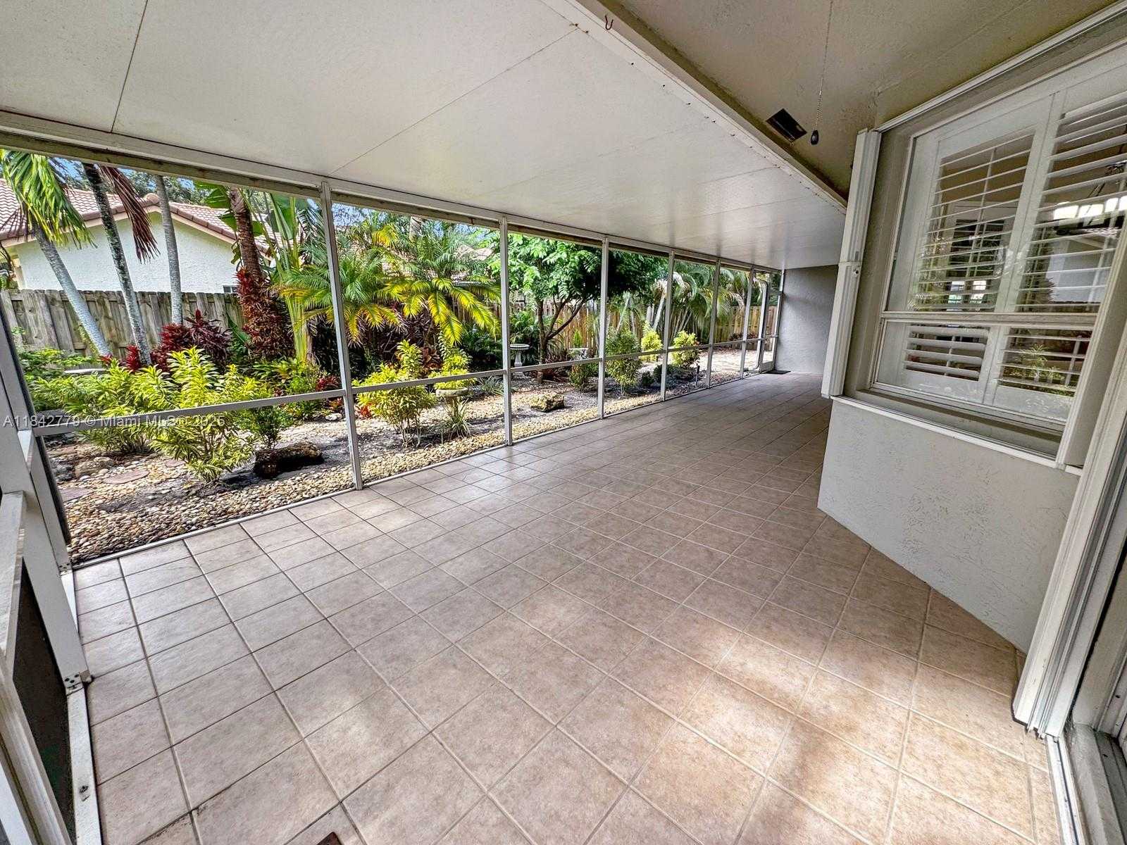 Small Image of 10621 PARIS ST, Cooper City Number 39
