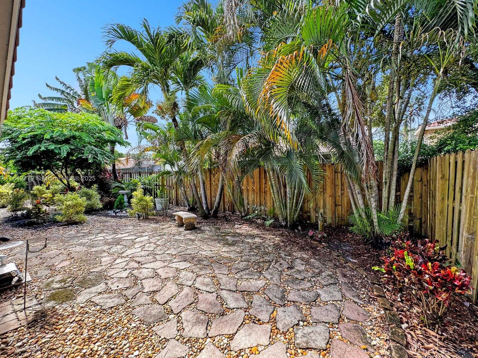 Small Image of 10621 PARIS ST, Cooper City Number 45