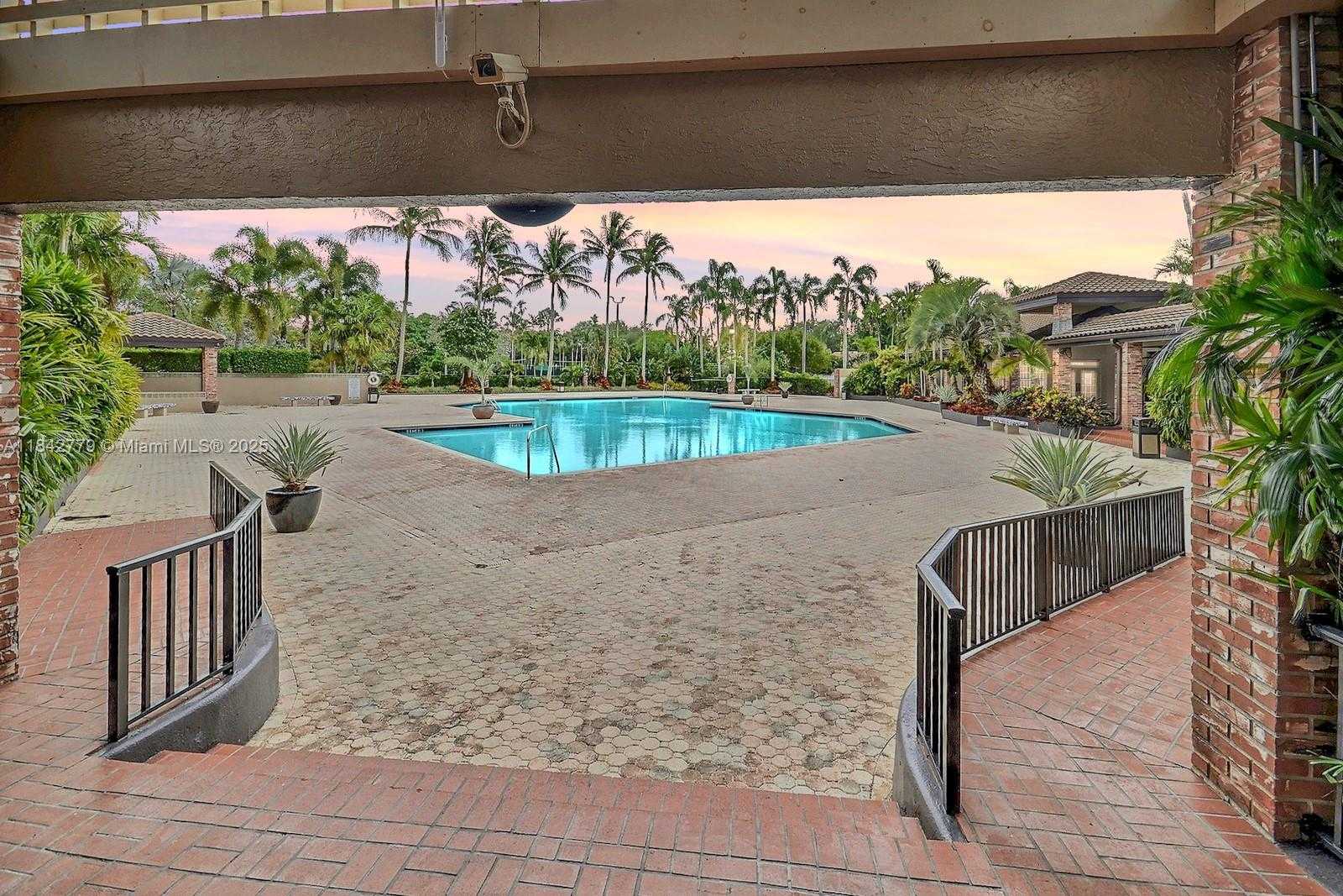 Small Image of 10621 PARIS ST, Cooper City Number 48