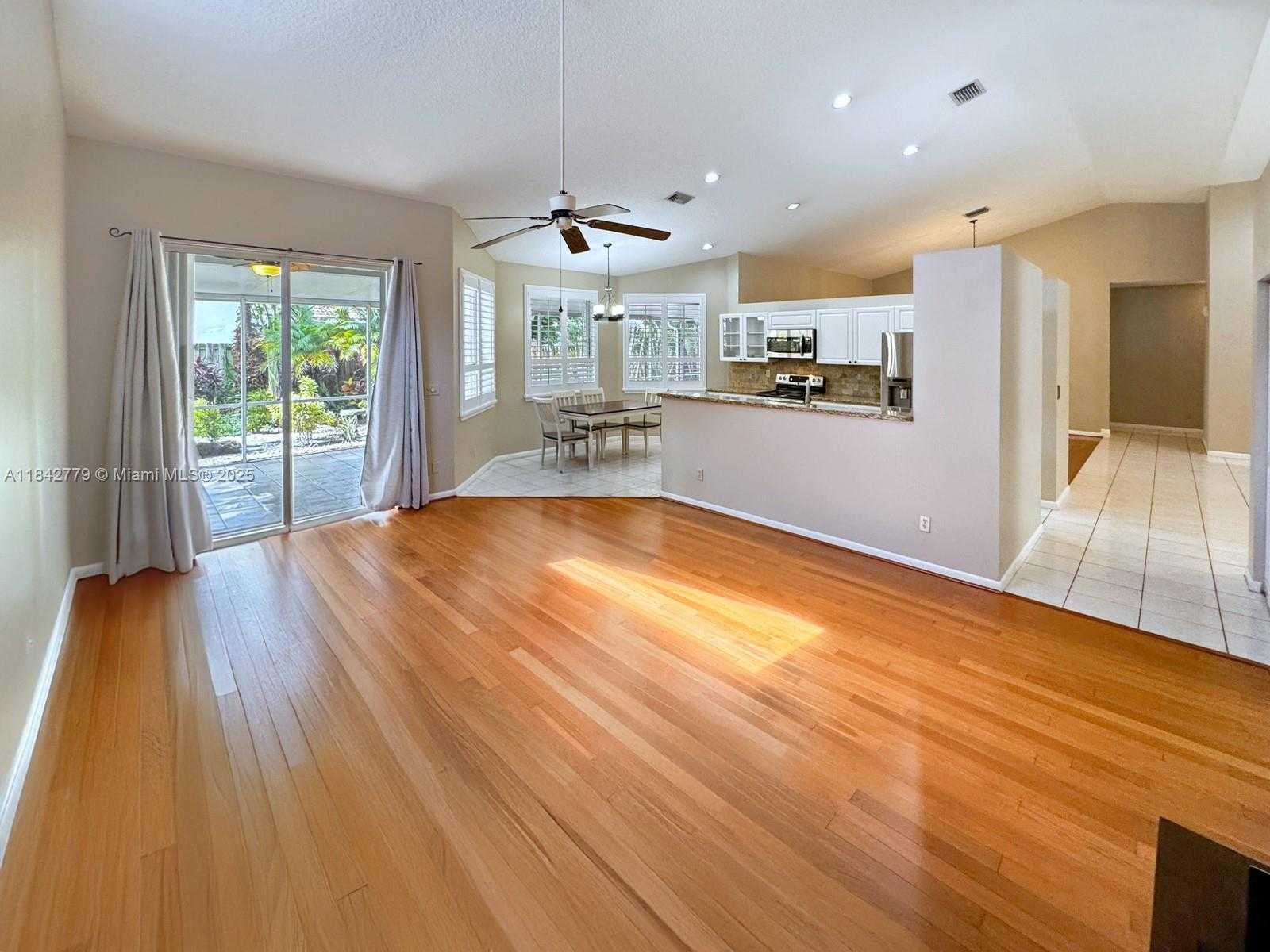 Small Image of 10621 PARIS ST, Cooper City Number 61