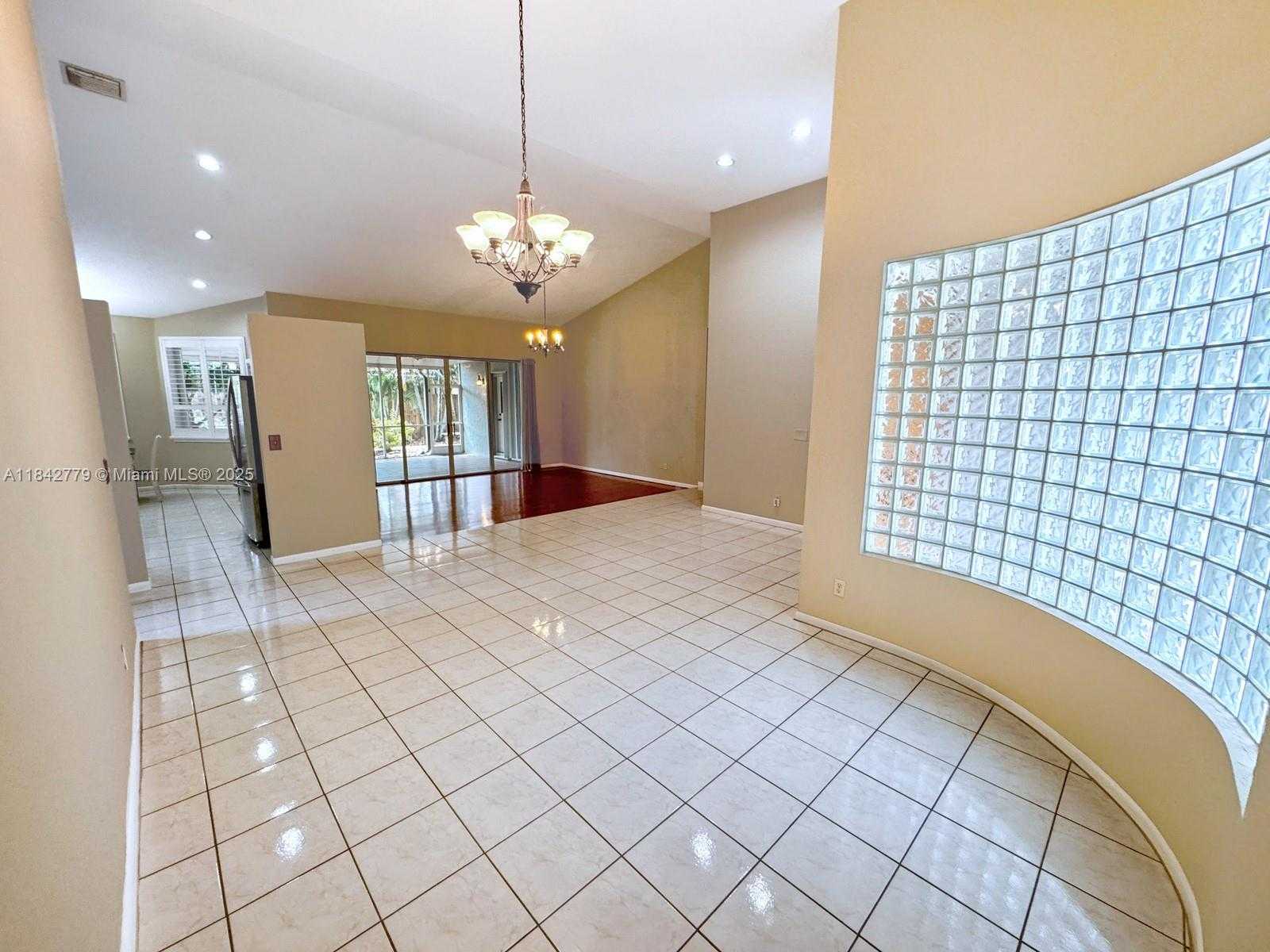 Small Image of 10621 PARIS ST, Cooper City Number 8
