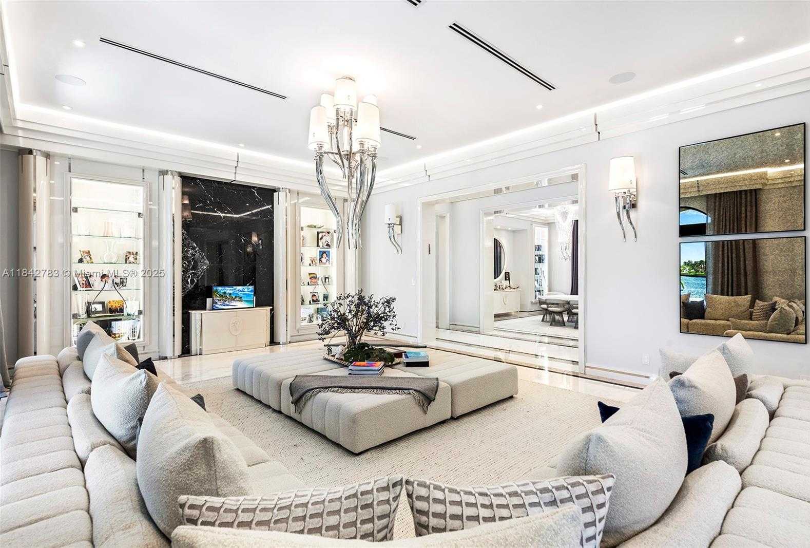 Small Image of 498 NORTH PARKWAY PKWY, Golden Beach Number 26