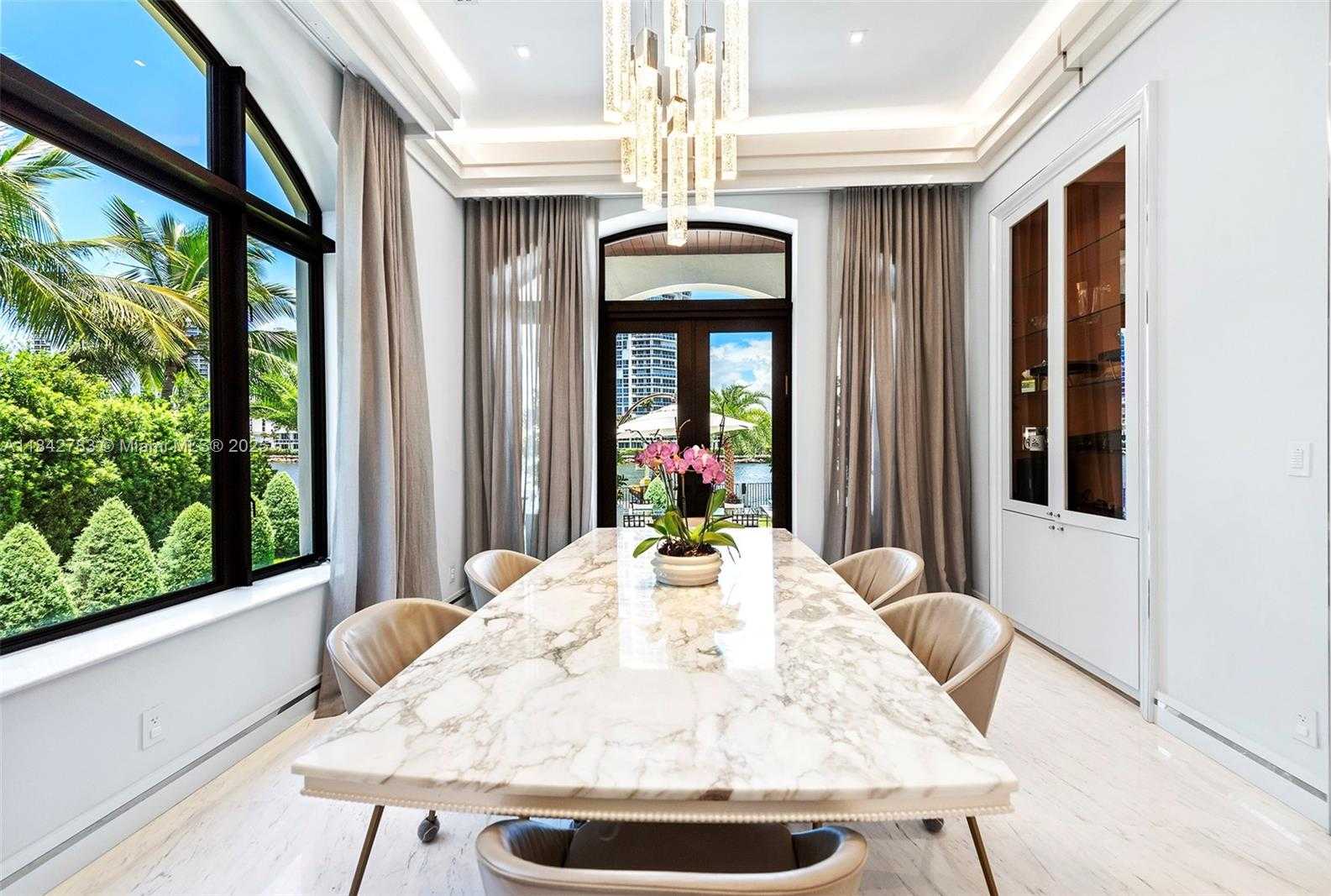 Small Image of 498 NORTH PARKWAY PKWY, Golden Beach Number 34