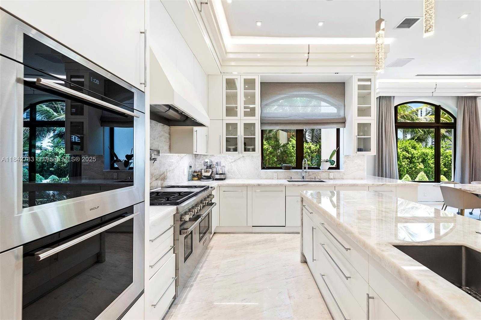 Small Image of 498 NORTH PARKWAY PKWY, Golden Beach Number 40