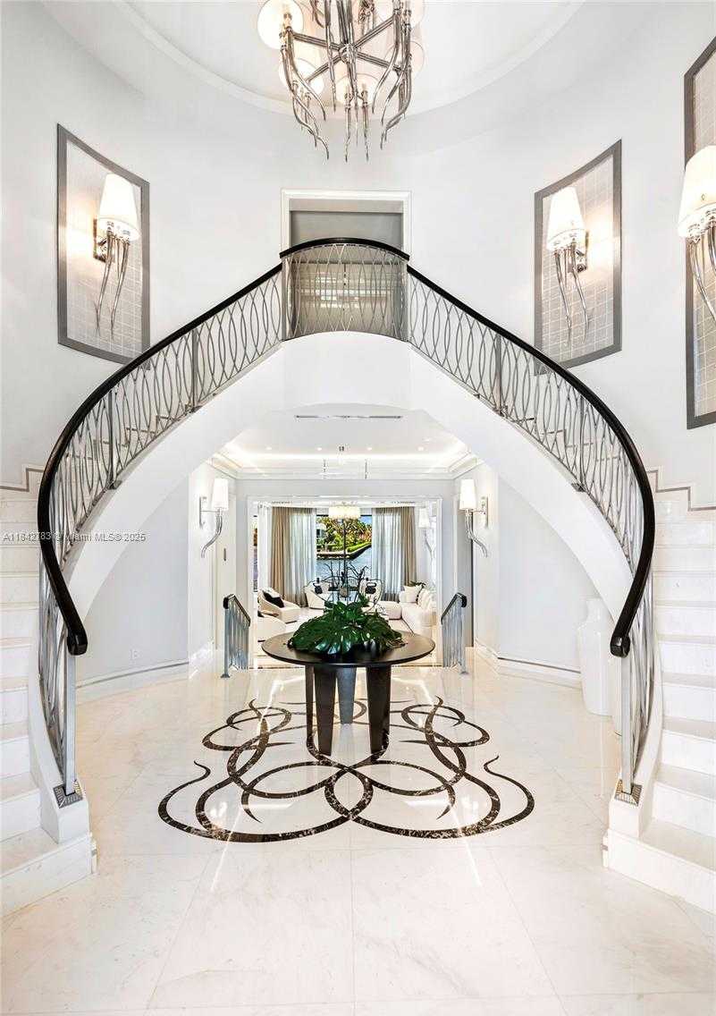 Small Image of 498 NORTH PARKWAY PKWY, Golden Beach Number 45