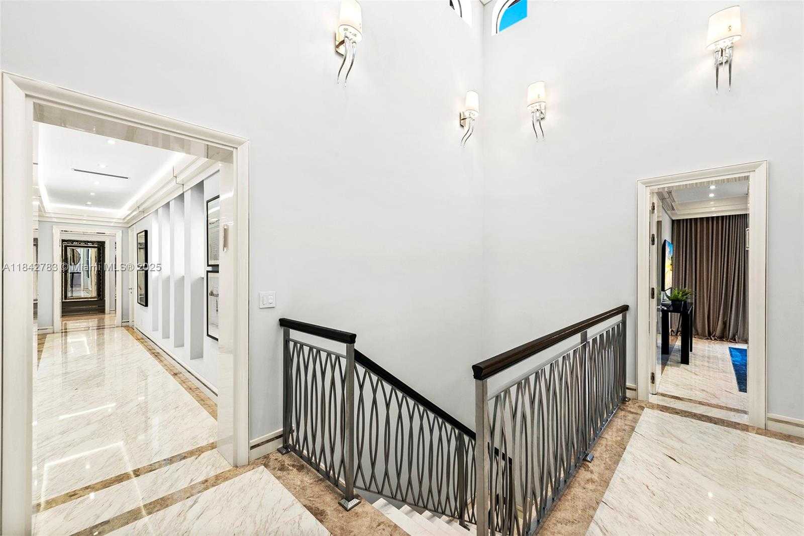 Small Image of 498 NORTH PARKWAY PKWY, Golden Beach Number 60