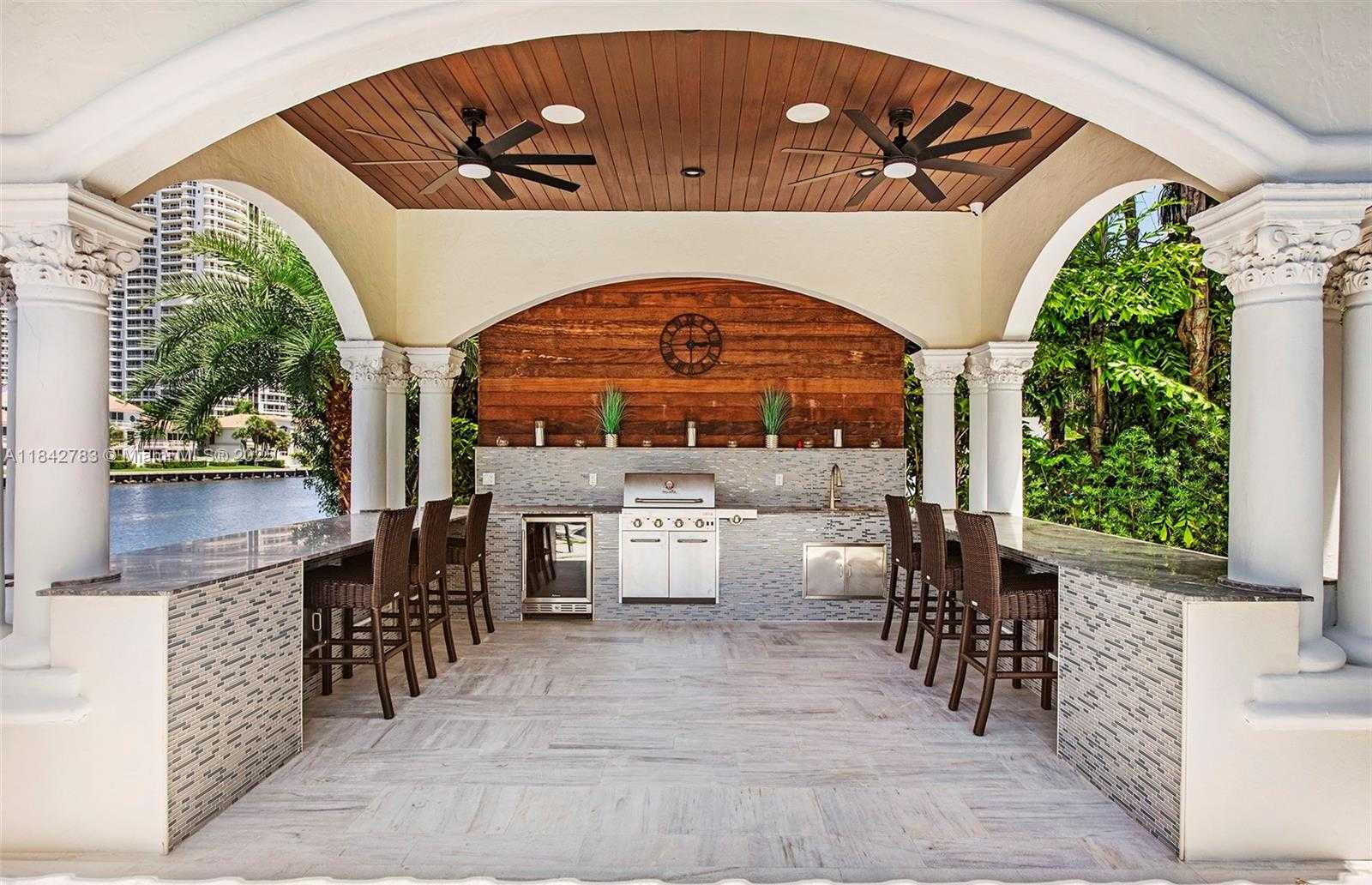 Small Image of 498 NORTH PARKWAY PKWY, Golden Beach Number 90