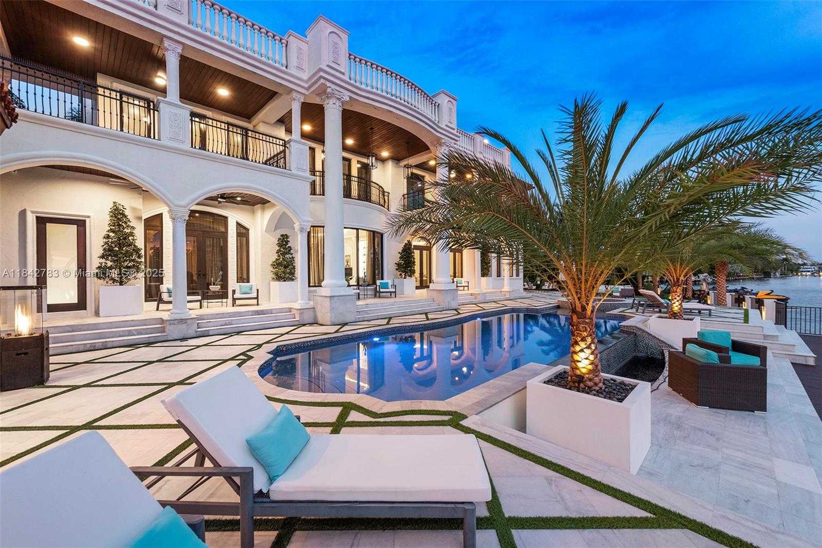 Small Image of 498 NORTH PARKWAY PKWY, Golden Beach Number 96