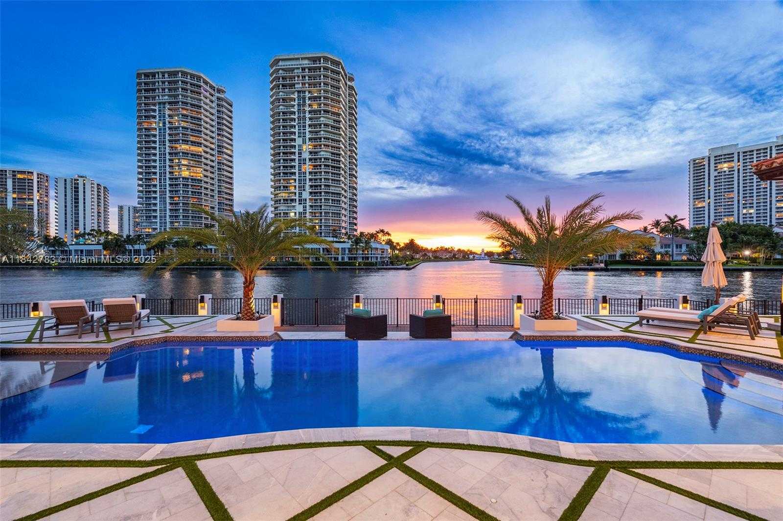 Small Image of 498 NORTH PARKWAY PKWY, Golden Beach Number 97