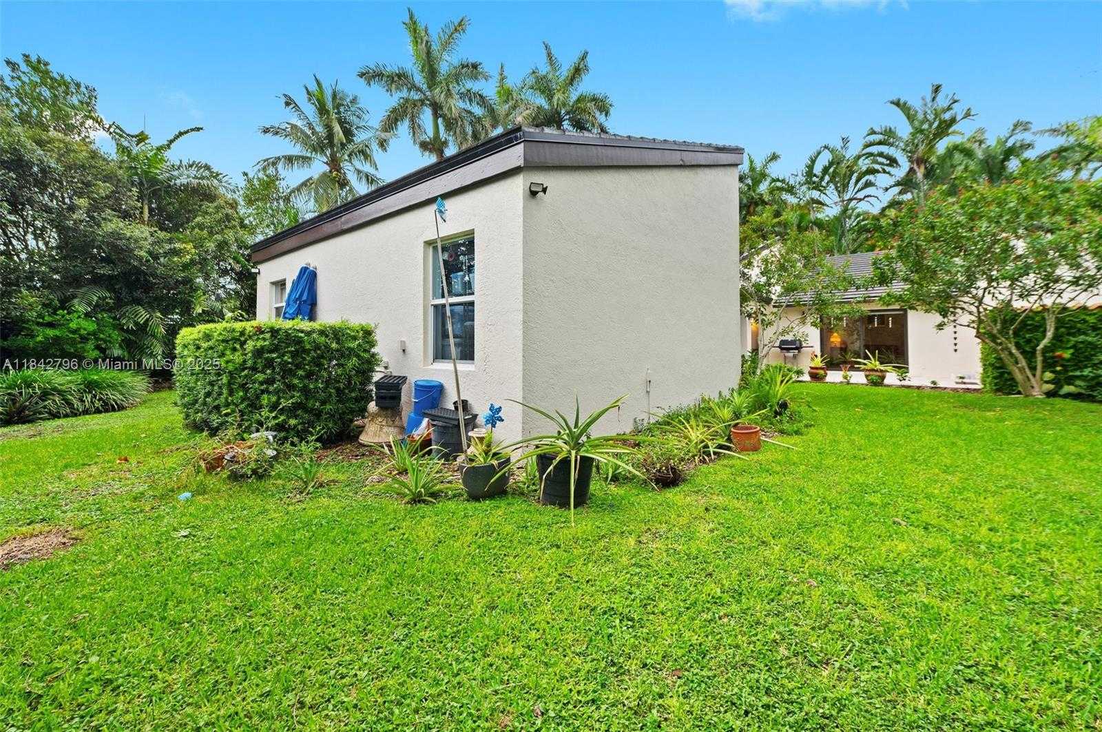 Small Image of 29733 SOUTH WEST 173RD CT, Homestead Number 21