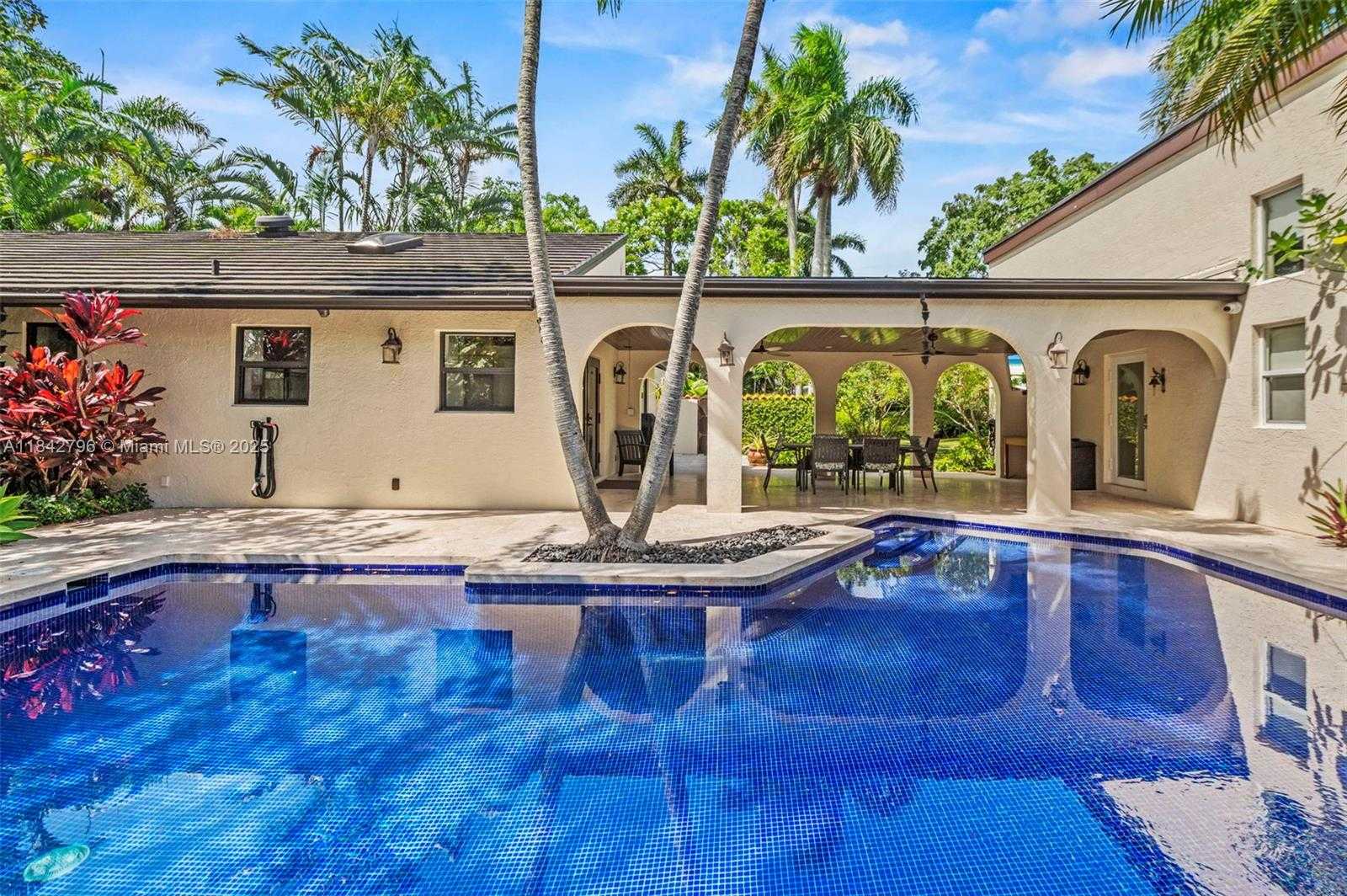 Small Image of 29733 SOUTH WEST 173RD CT, Homestead Number 27