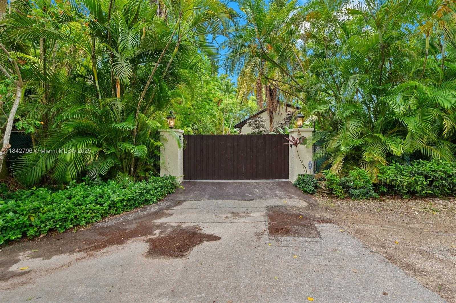 Small Image of 29733 SOUTH WEST 173RD CT, Homestead Number 42