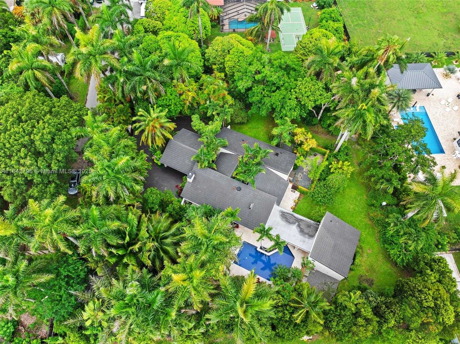 Small Image of 29733 SOUTH WEST 173RD CT, Homestead Number 44
