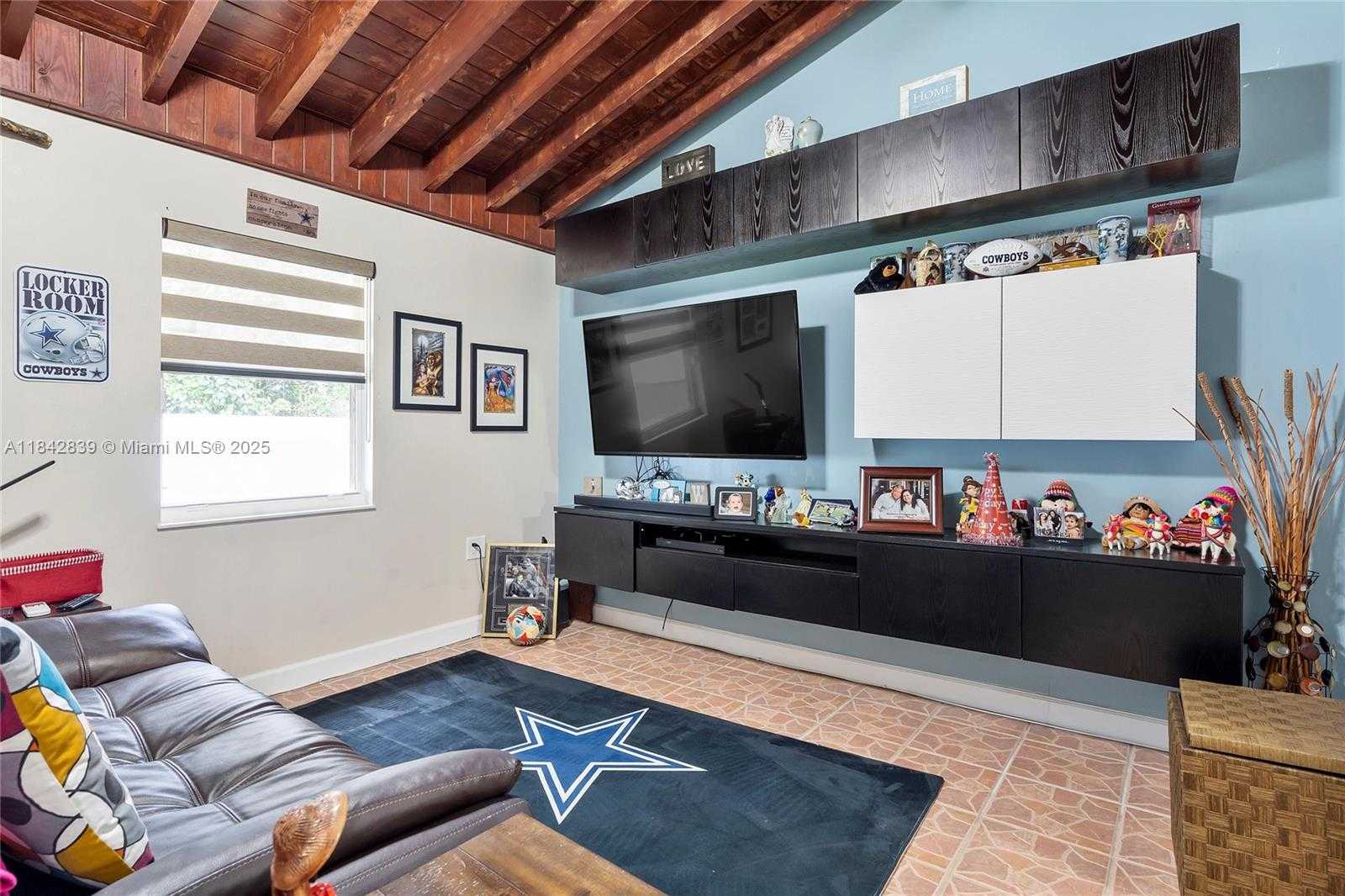 Small Image of 1841 SOUTH WEST 124TH WAY, Miramar Number 21
