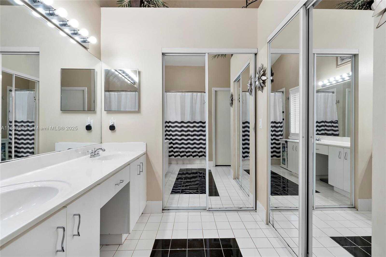 Small Image of 1841 SOUTH WEST 124TH WAY, Miramar Number 25